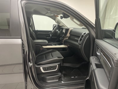 2022 RAM 1500 Laramie Crew Cab 4x4 5'7" Box