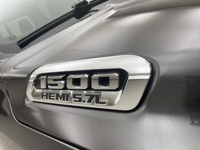 2022 RAM 1500 Laramie Crew Cab 4x4 5'7" Box