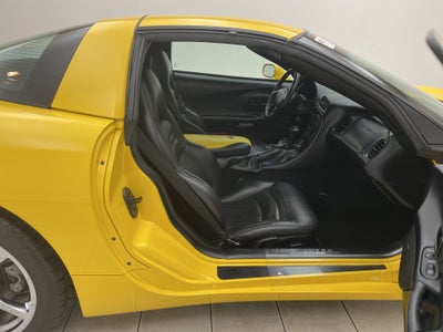 2004 Chevrolet Corvette 2dr Cpe