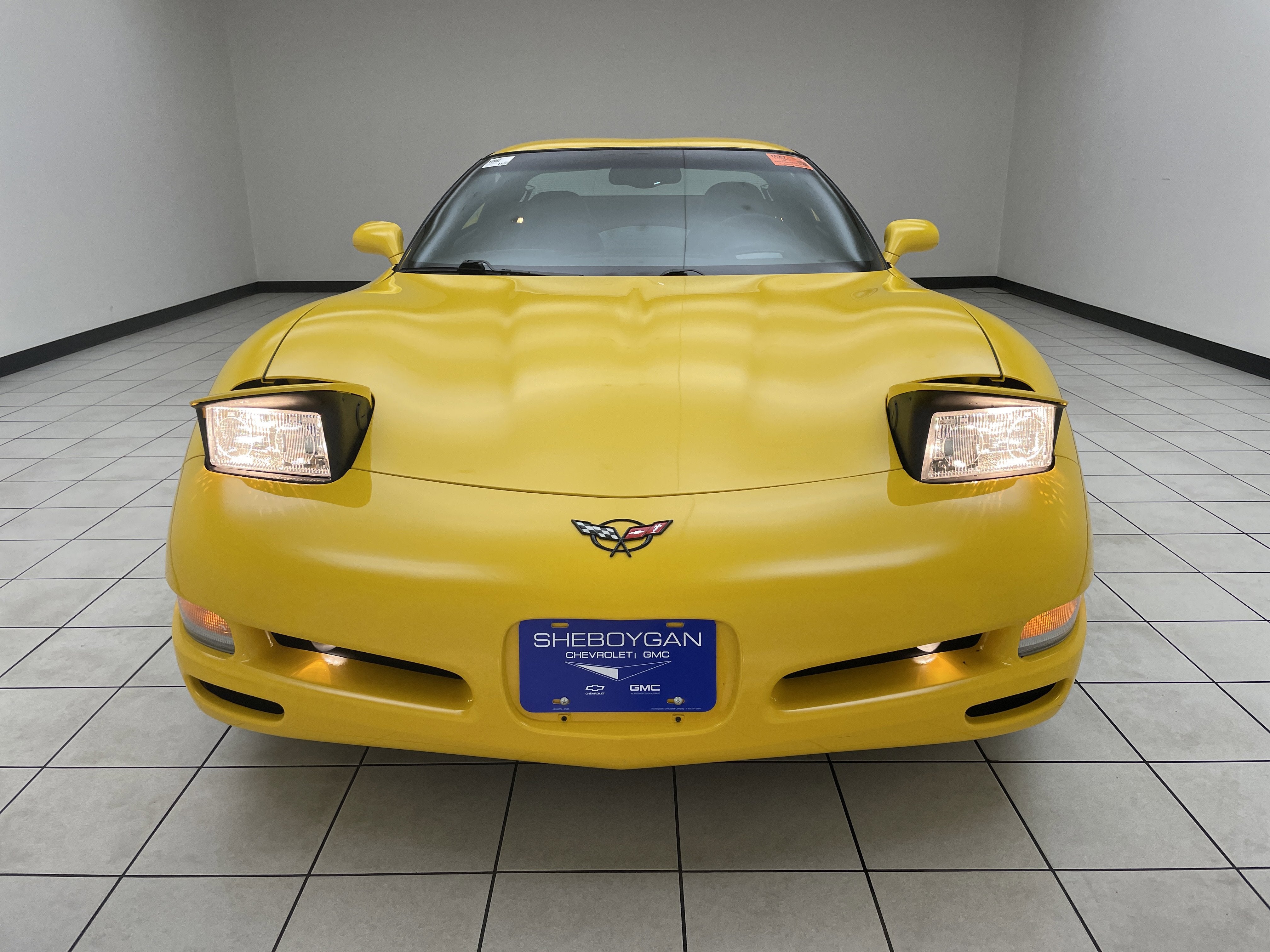 2004 Chevrolet Corvette 2dr Cpe