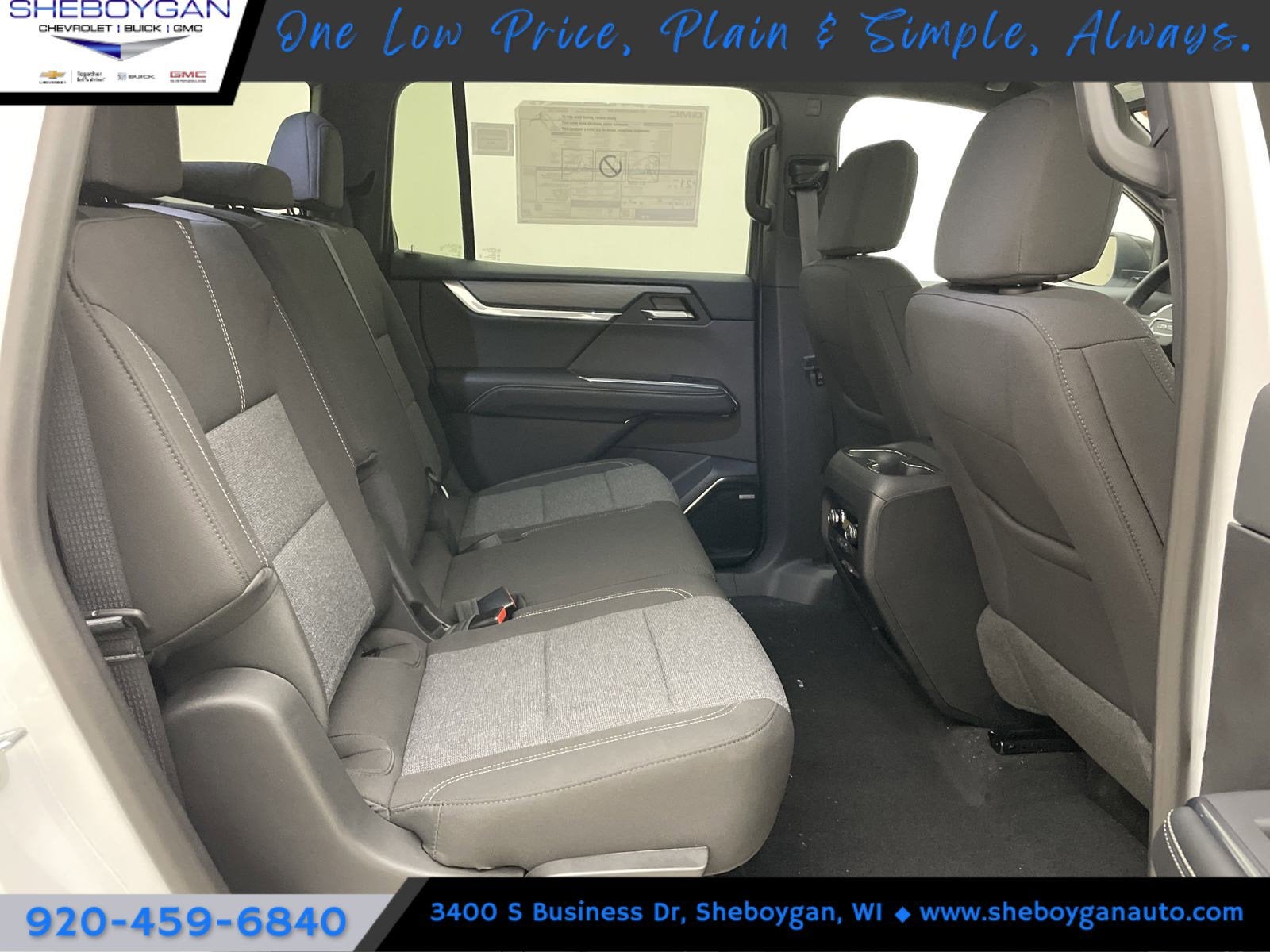 2025 GMC Acadia Elevation