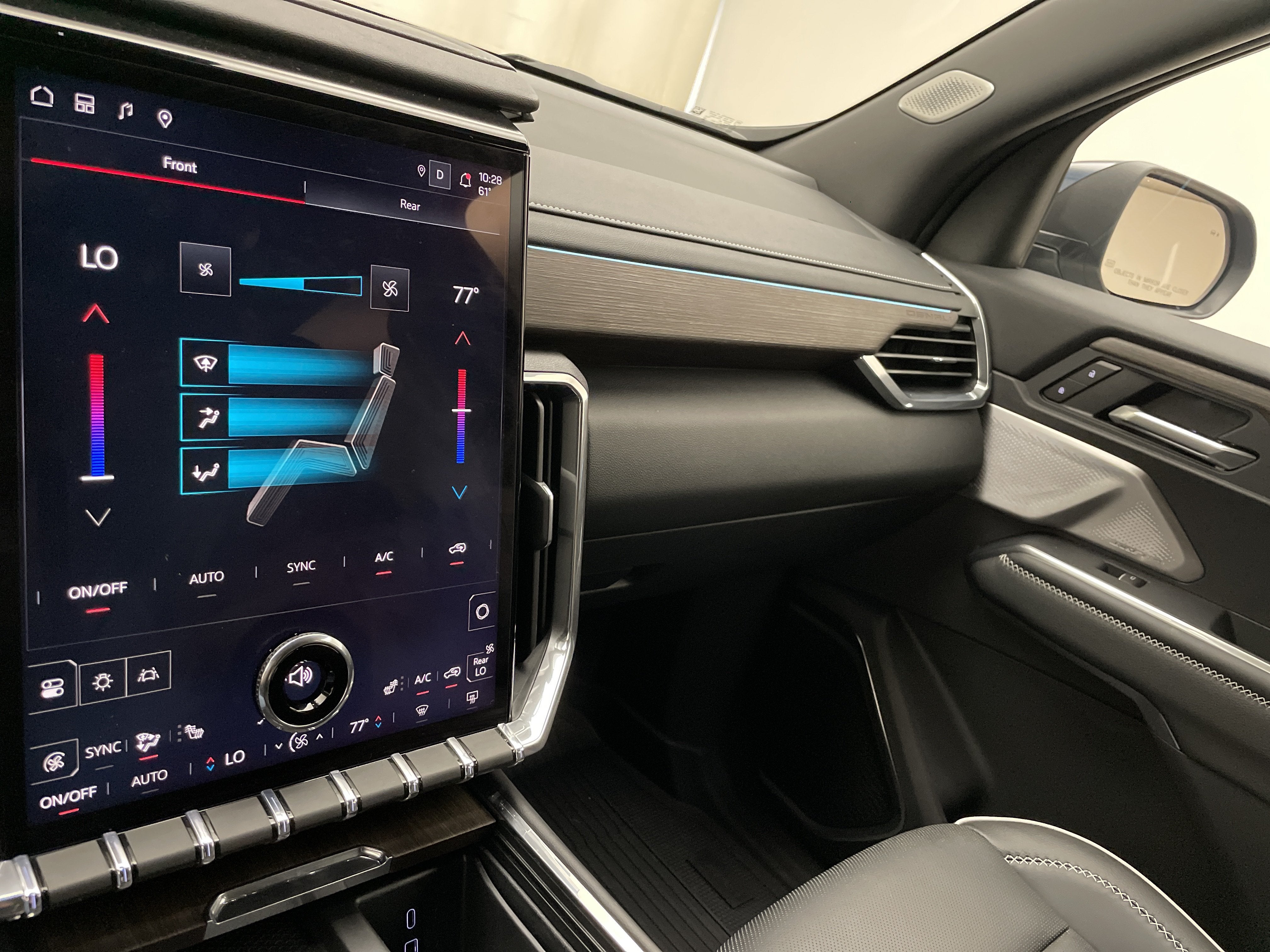 2025 GMC Acadia Denali