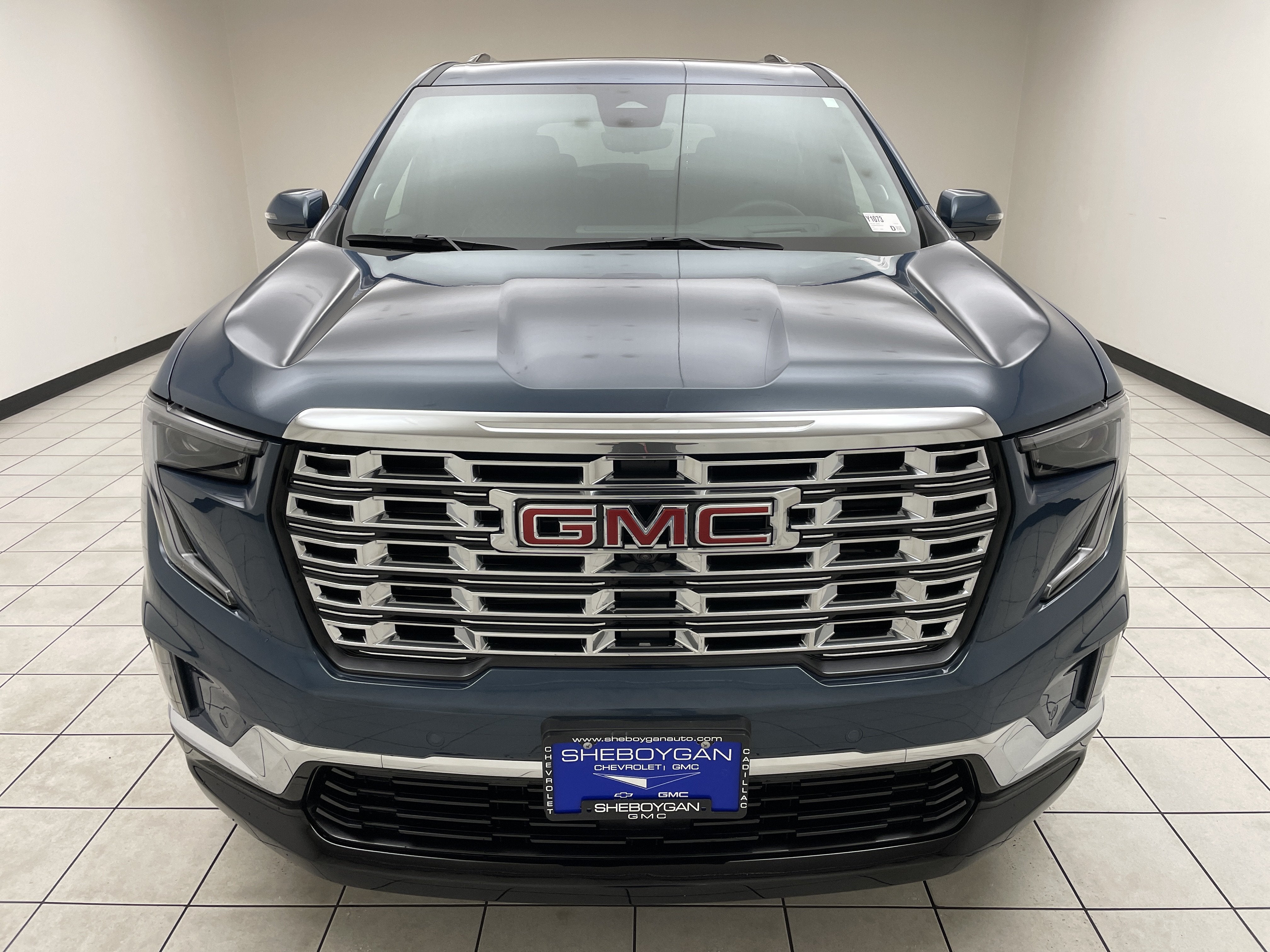 2025 GMC Acadia Denali