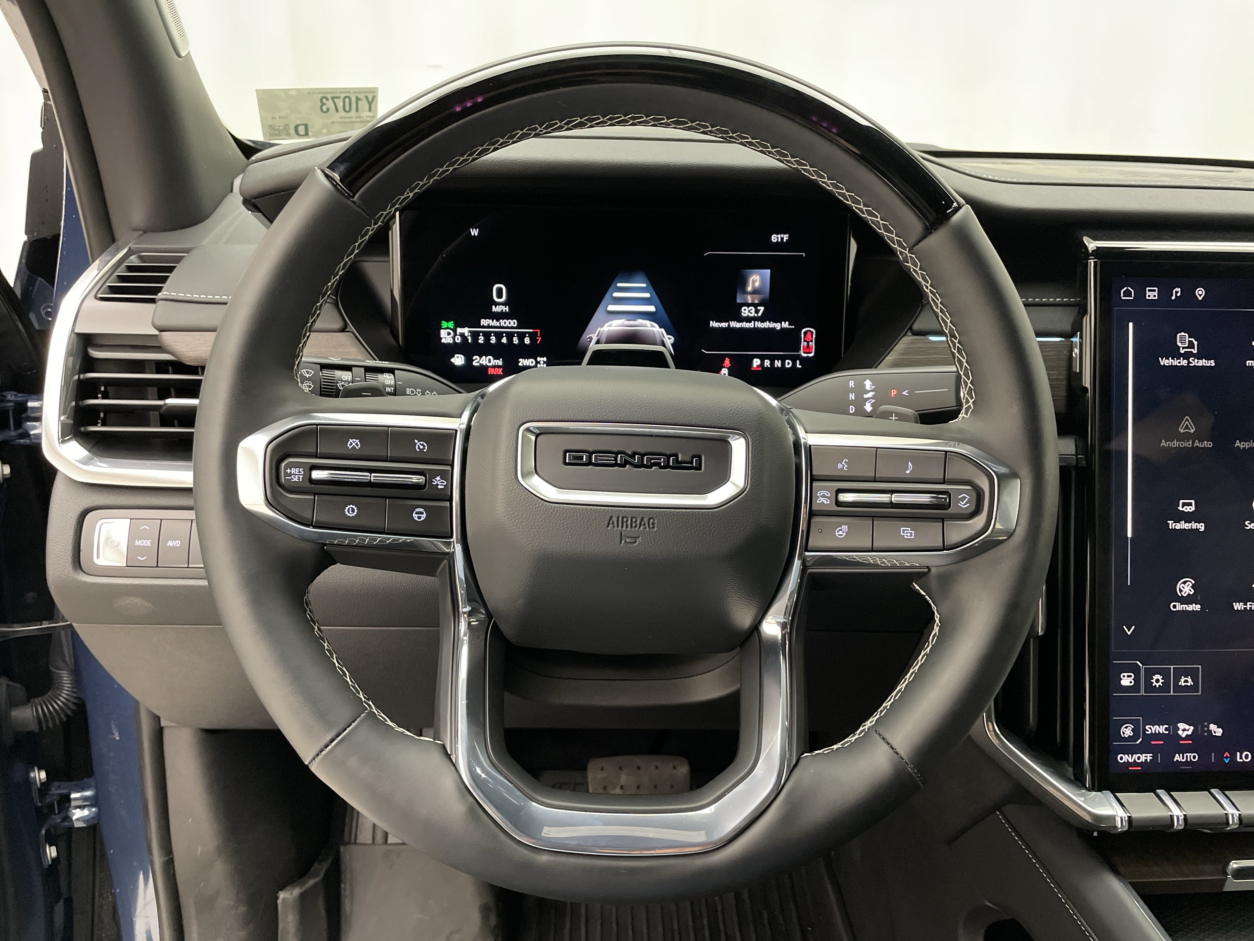 2025 GMC Acadia Denali