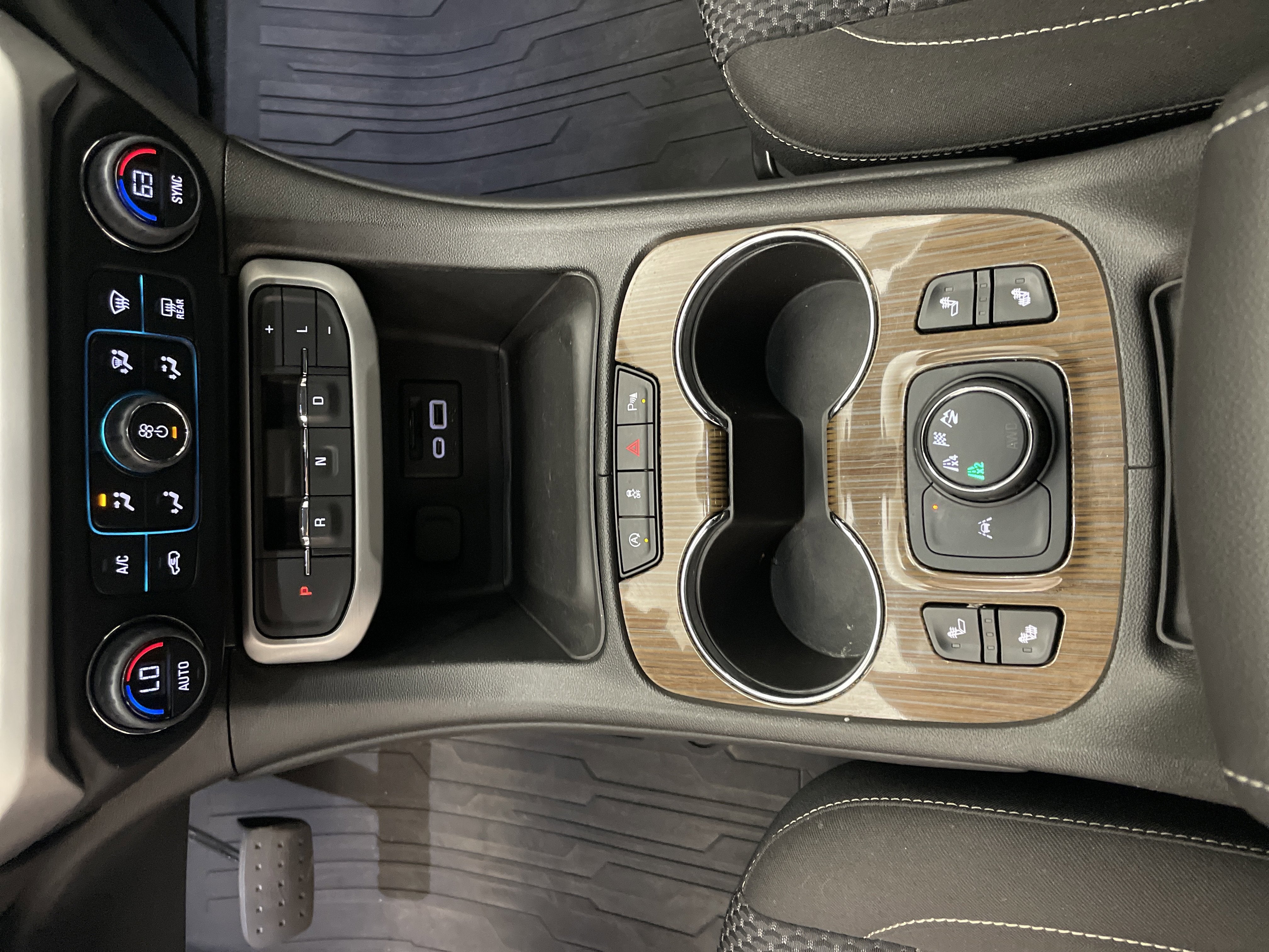 2023 GMC Acadia SLE