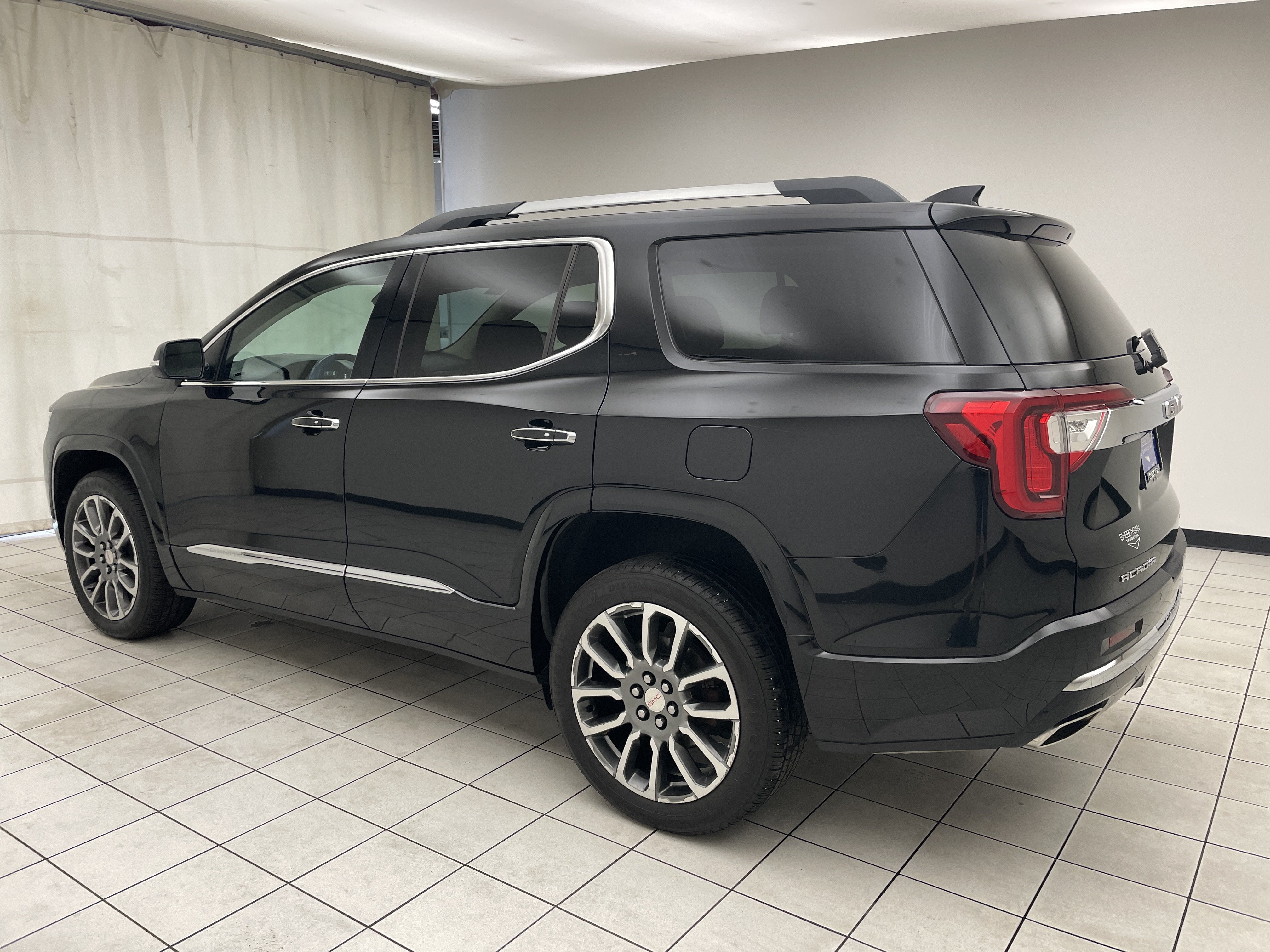 2021 GMC Acadia Denali