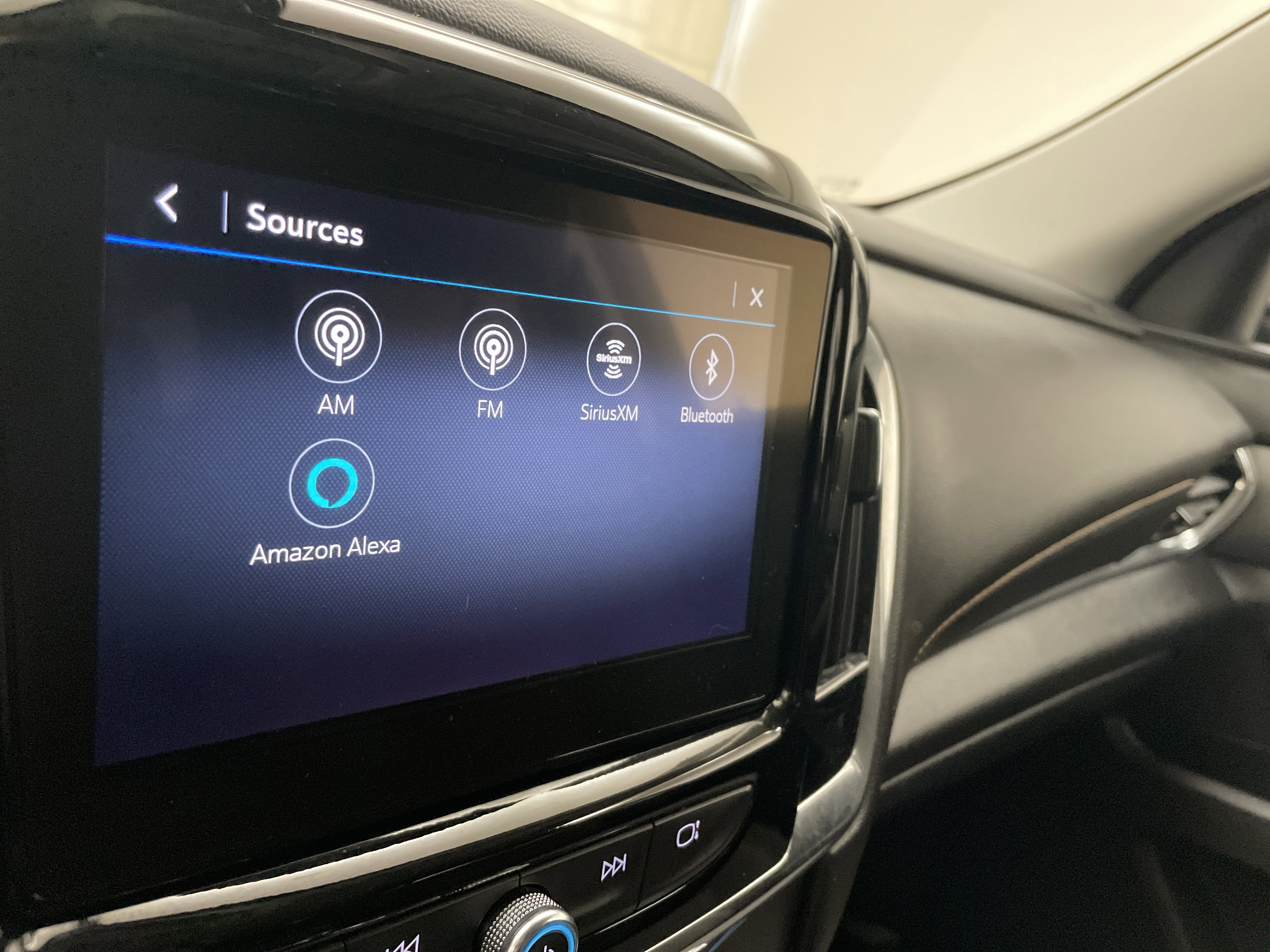 2020 Chevrolet Traverse 1LT - Photo 14