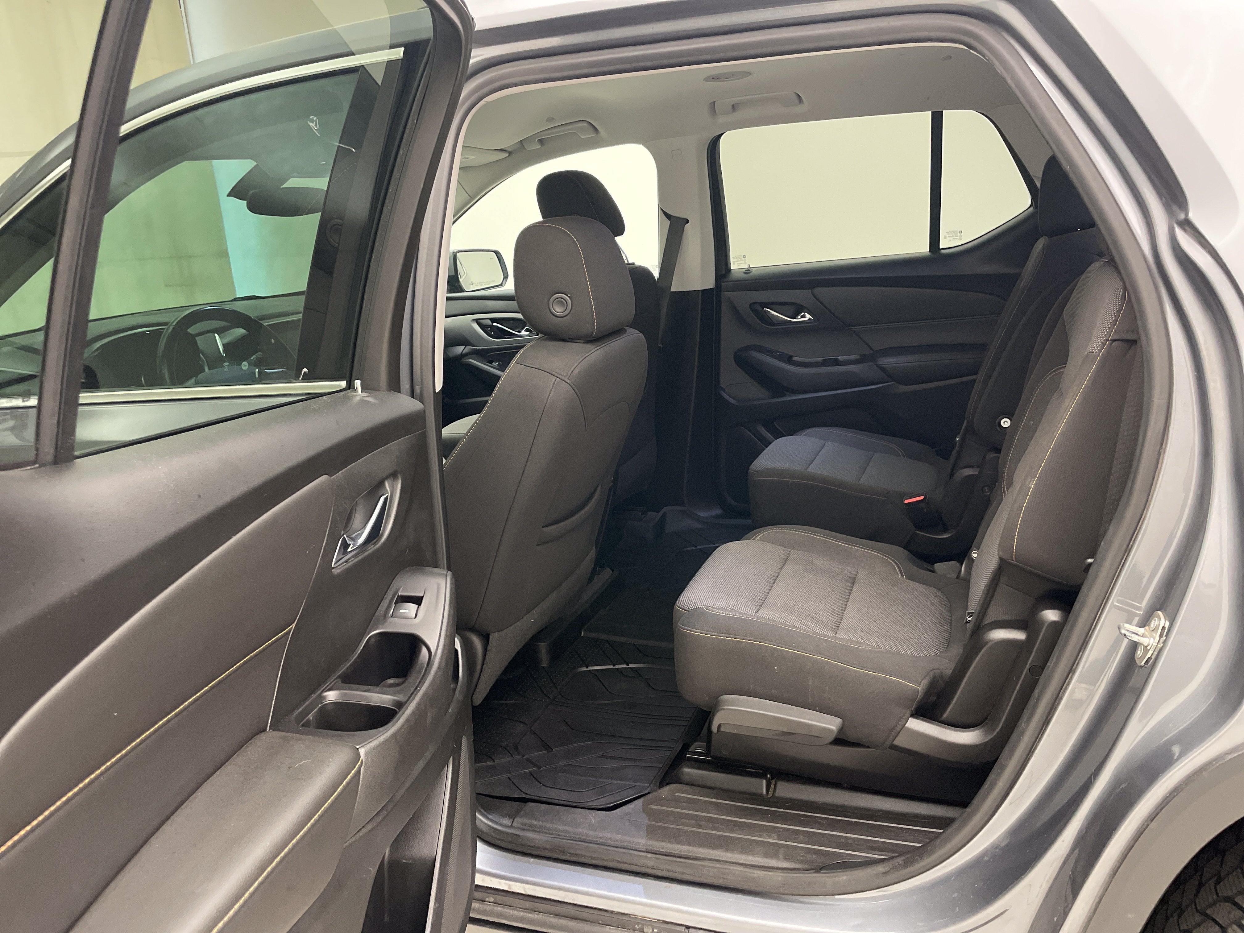 2020 Chevrolet Traverse 1LT - Photo 17