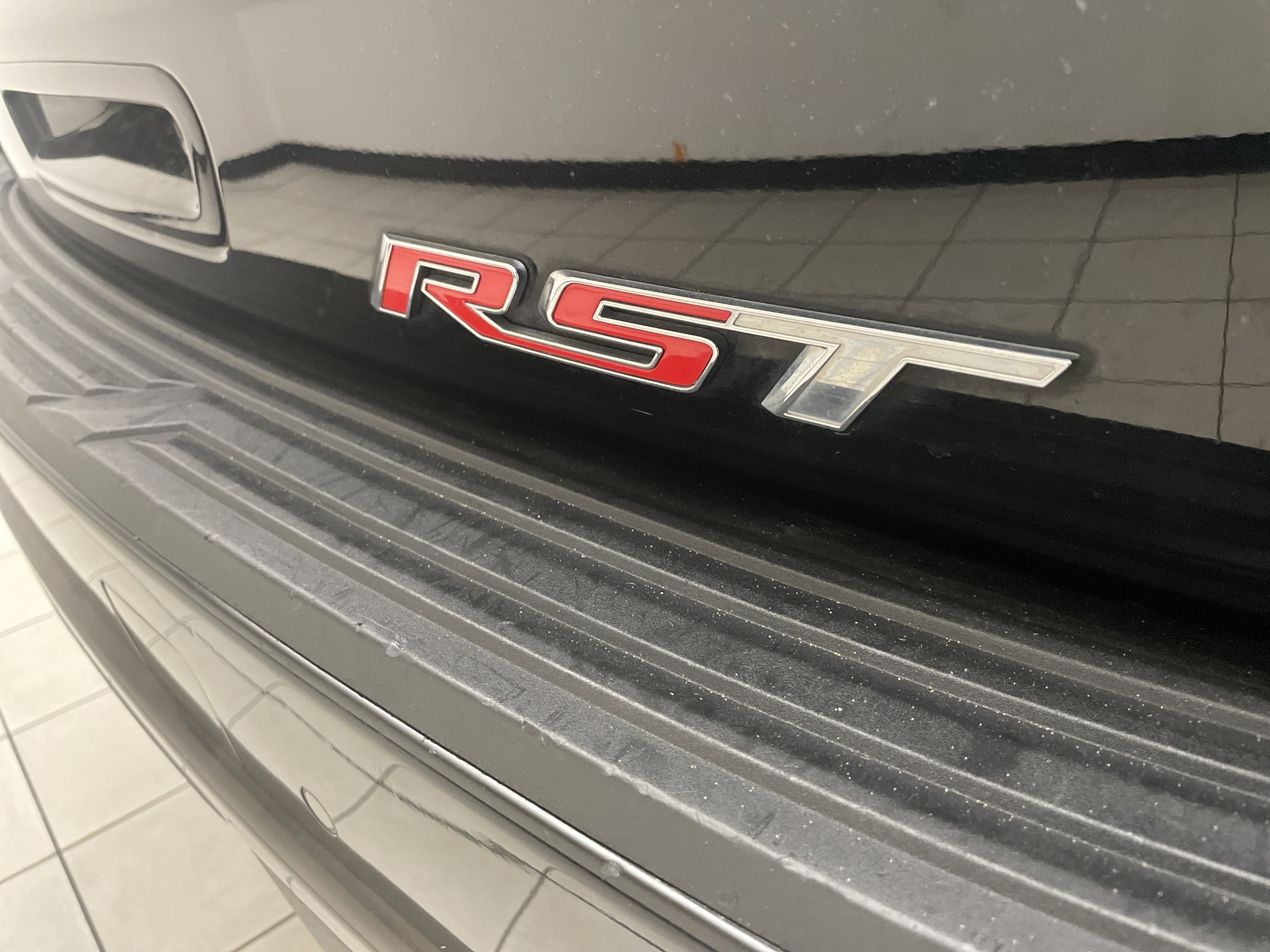 2022 Chevrolet Suburban RST