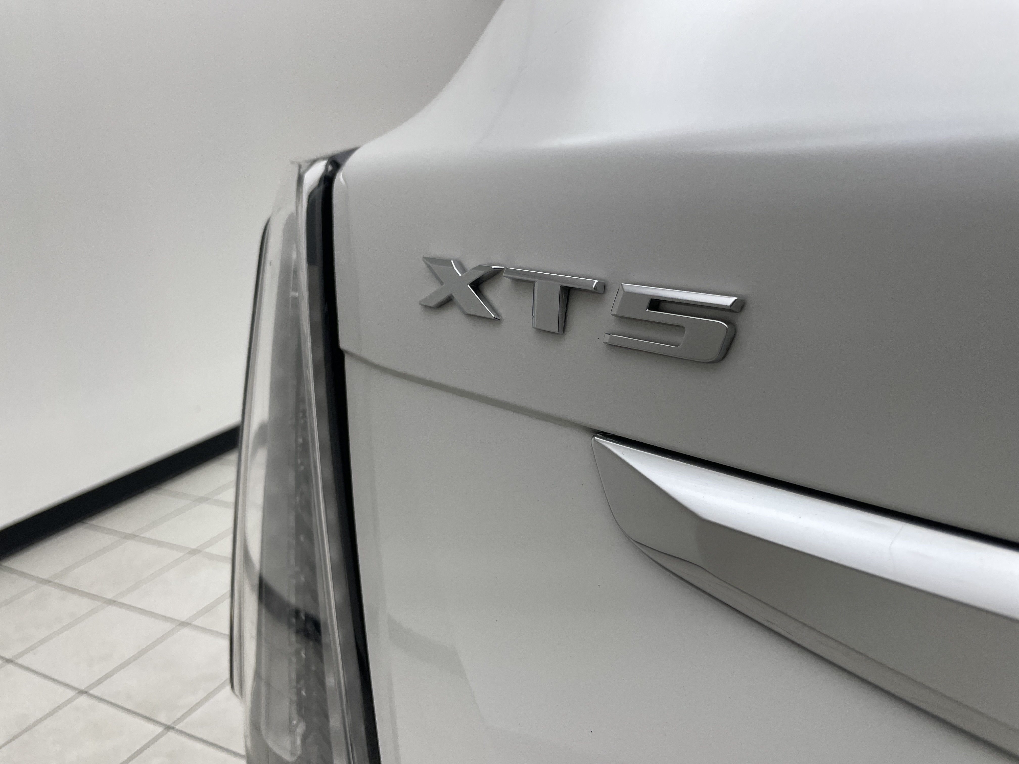 2020 Cadillac XT5 Sport AWD