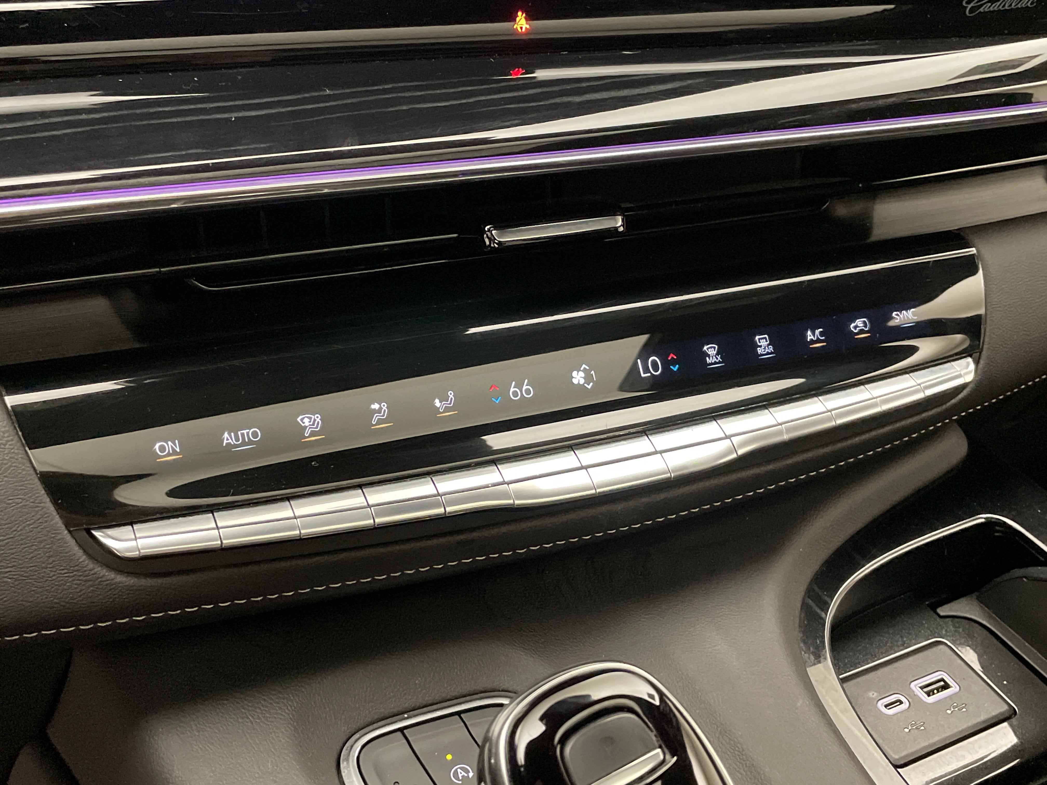 2024 Cadillac Escalade Sport