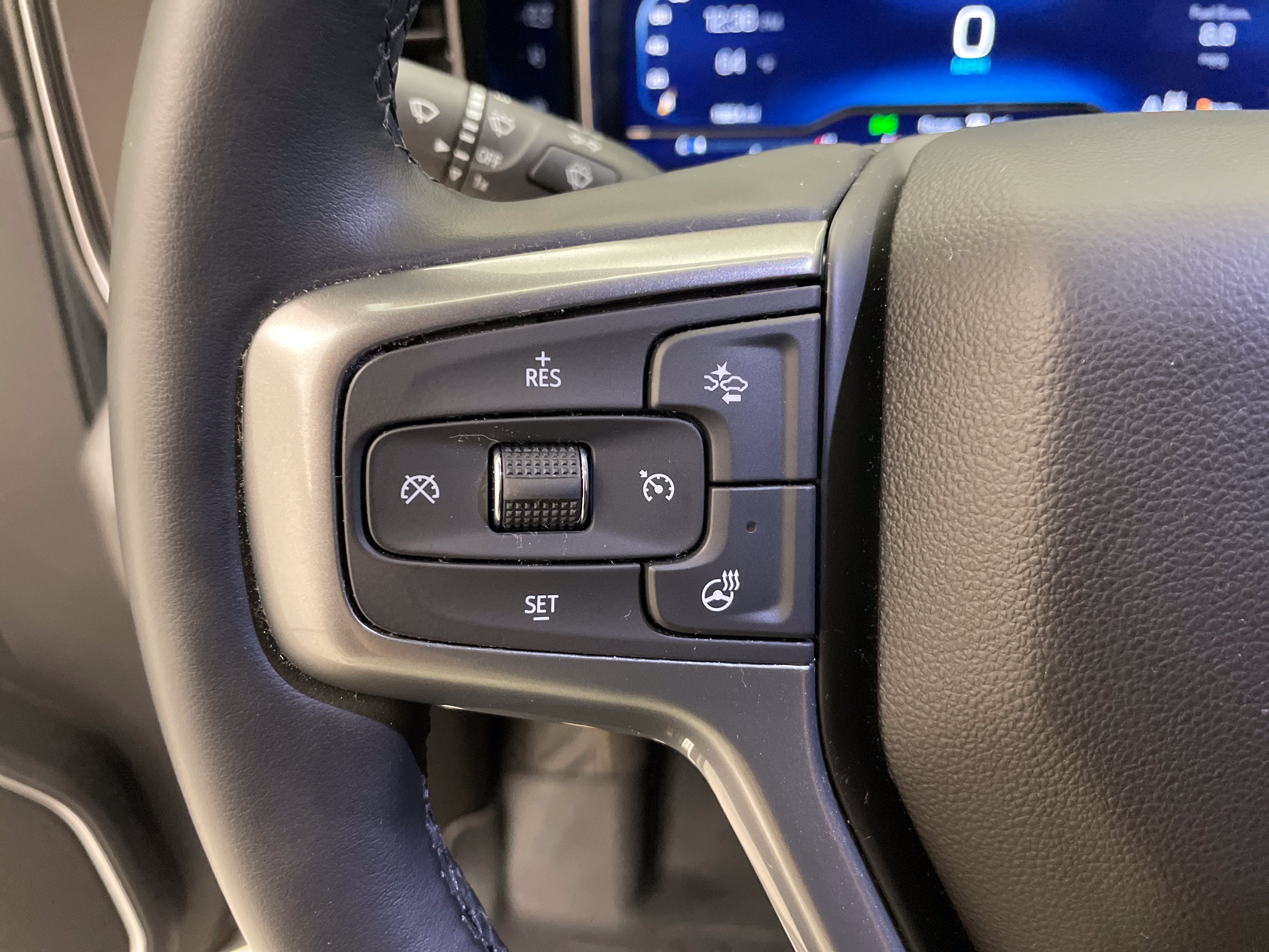 2024 Chevrolet Silverado 3500HD LT - Photo 10