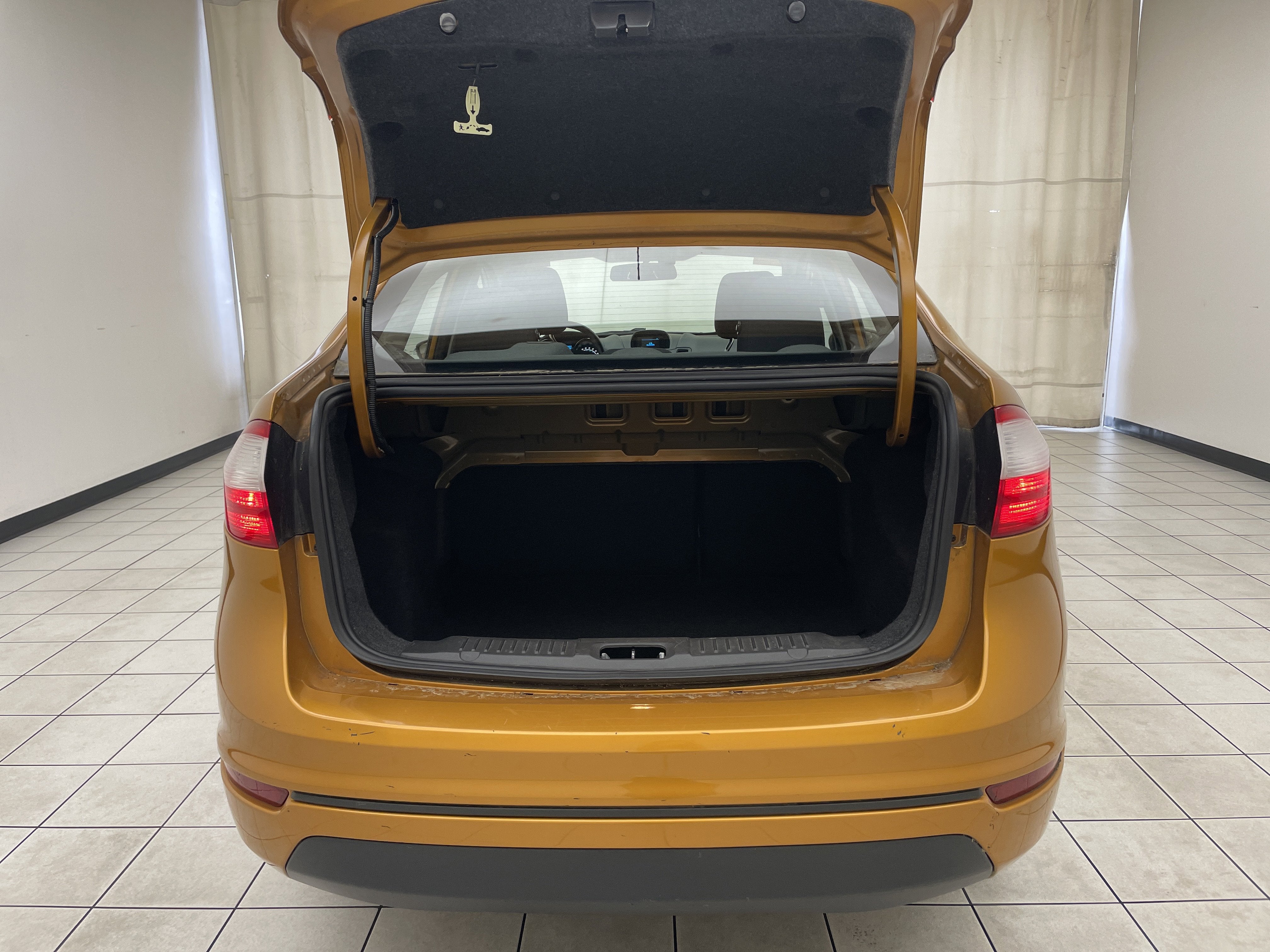 2016 Ford Fiesta SE
