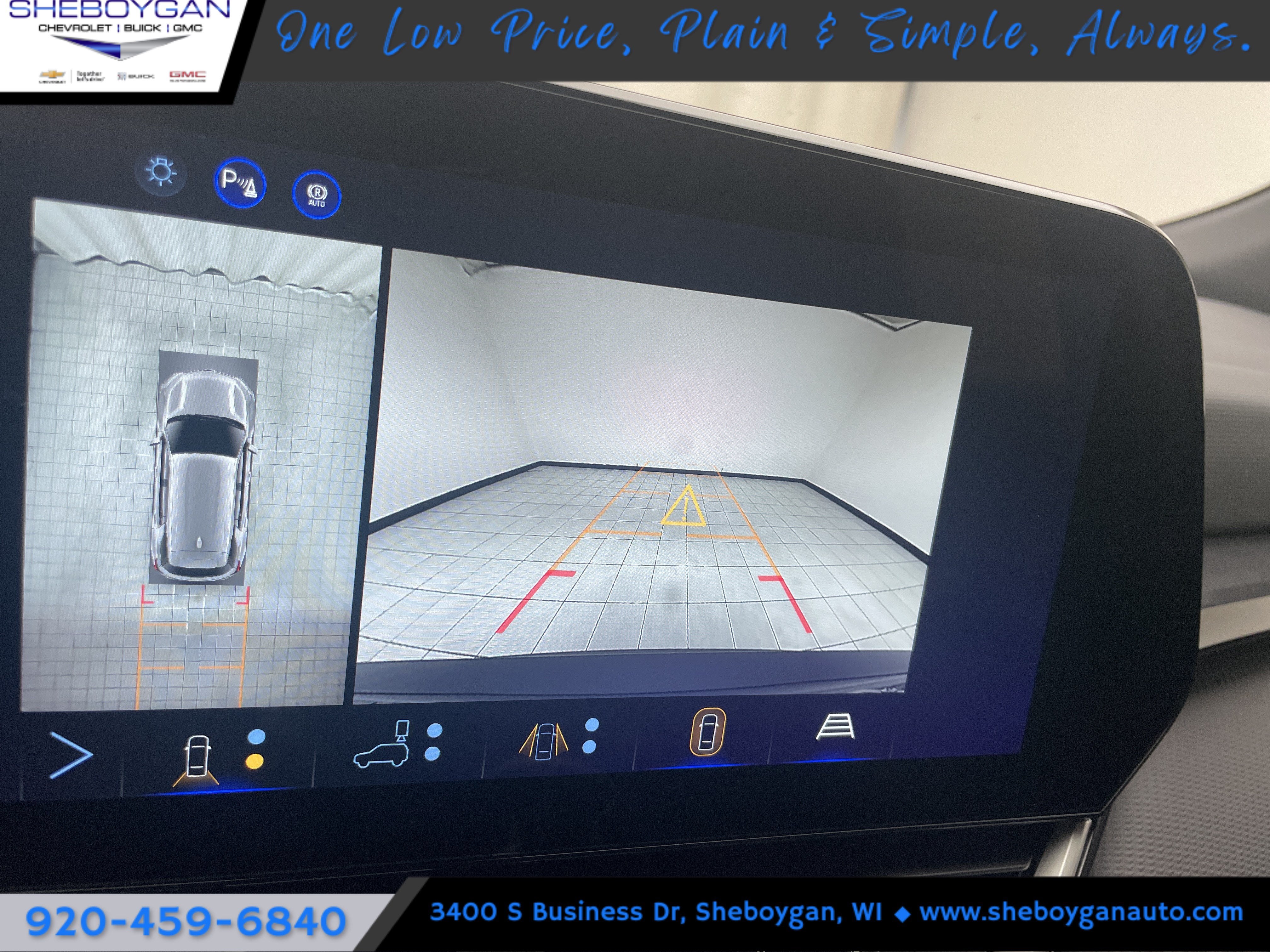 2027 Chevrolet Equinox LT - Photo 17