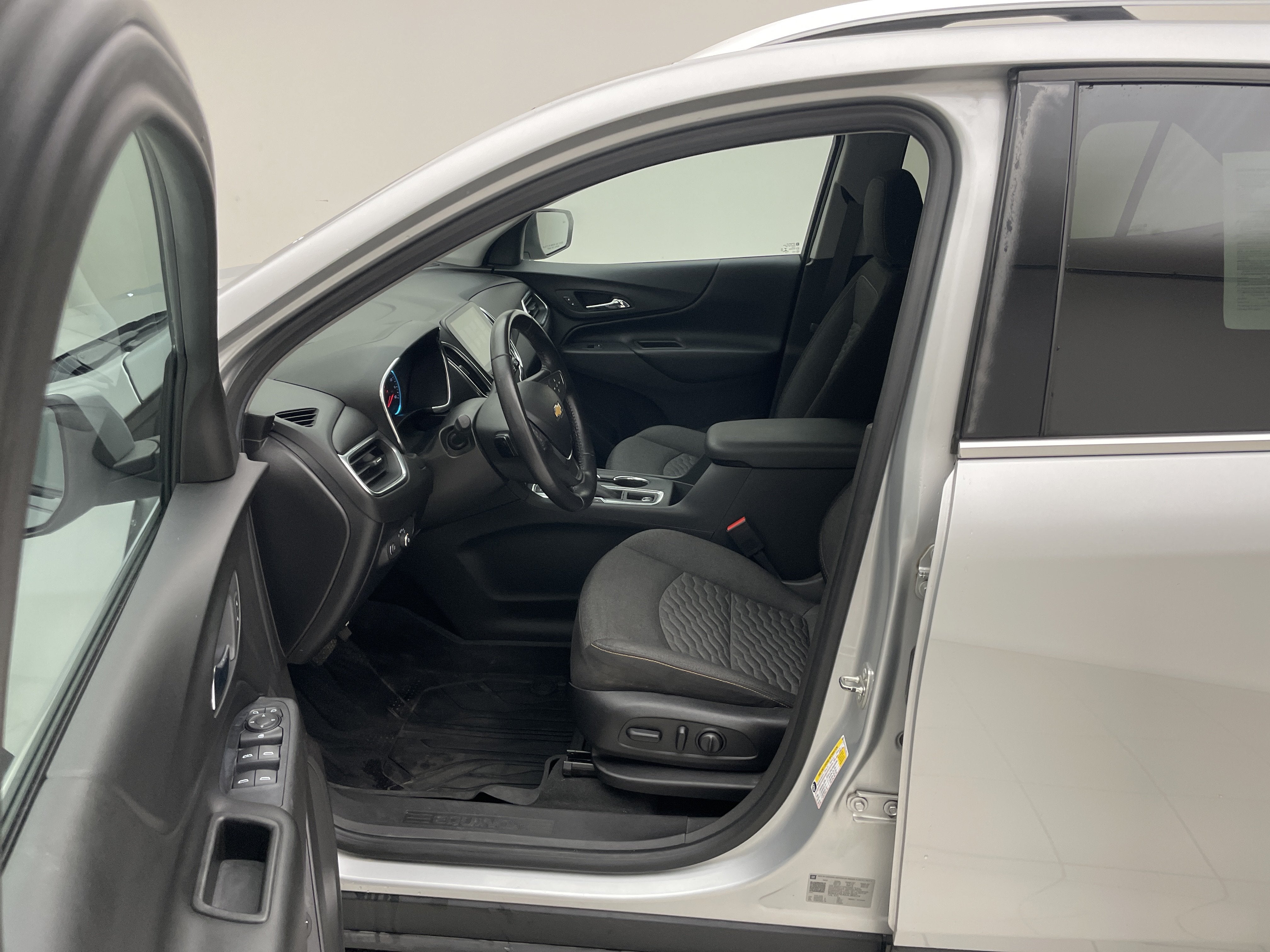 2018 Chevrolet Equinox LT - Photo 24