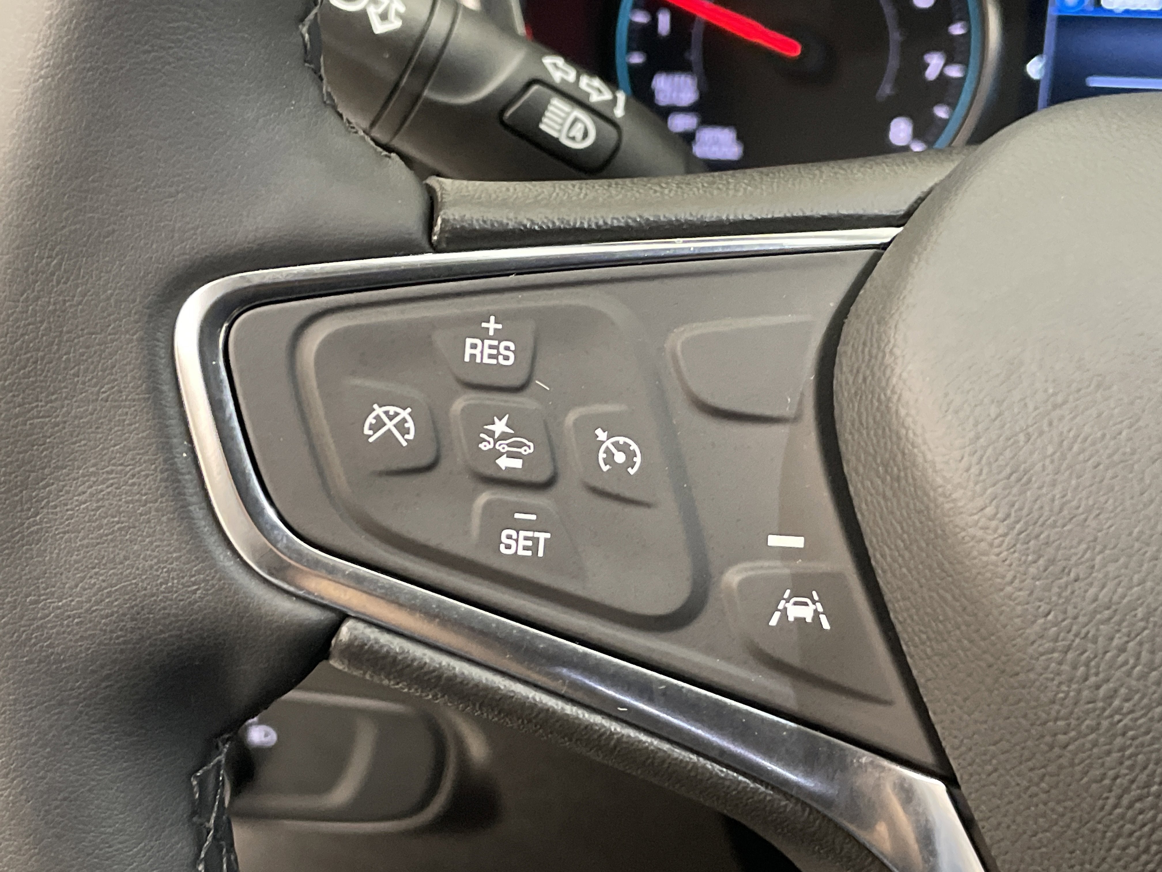 2023 Chevrolet Equinox LT - Photo 12