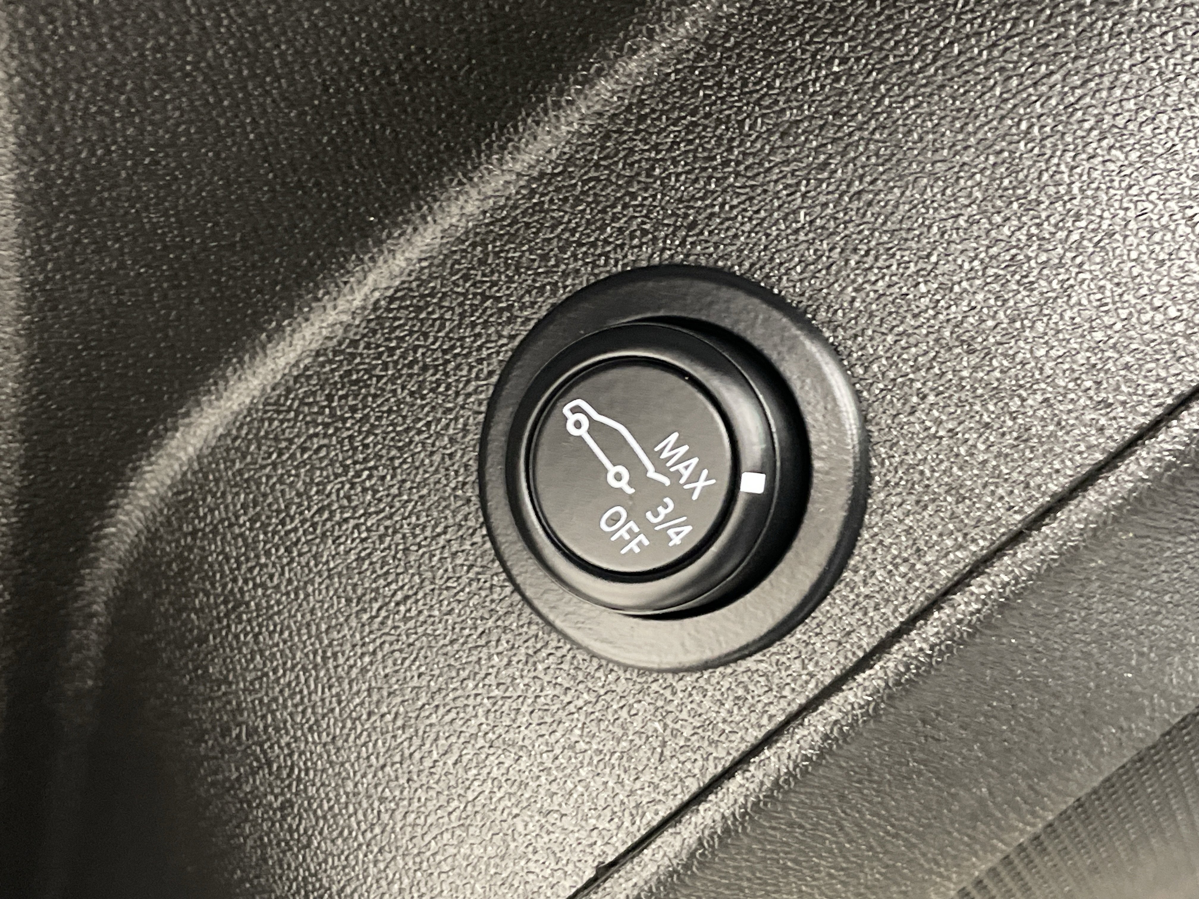 2023 Chevrolet Equinox LT - Photo 24