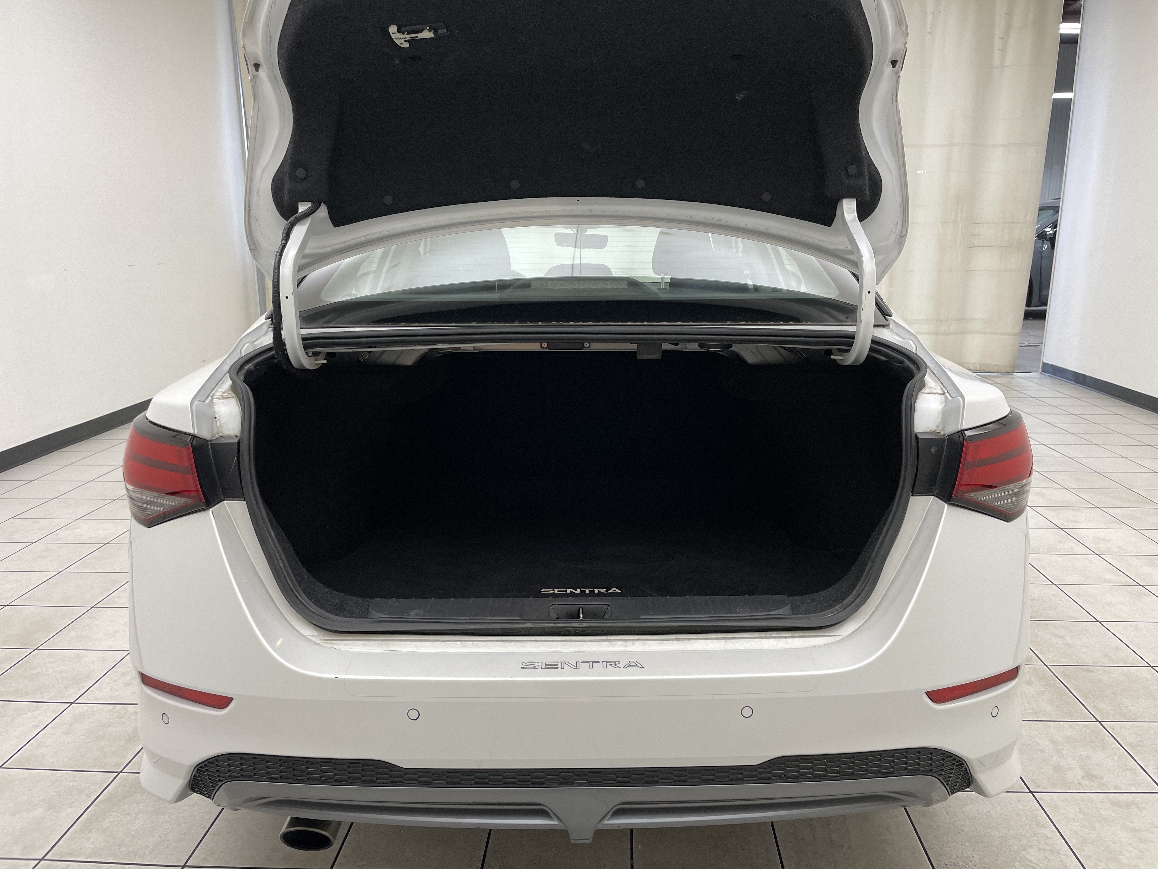 2022 Nissan Sentra SR Xtronic CVT