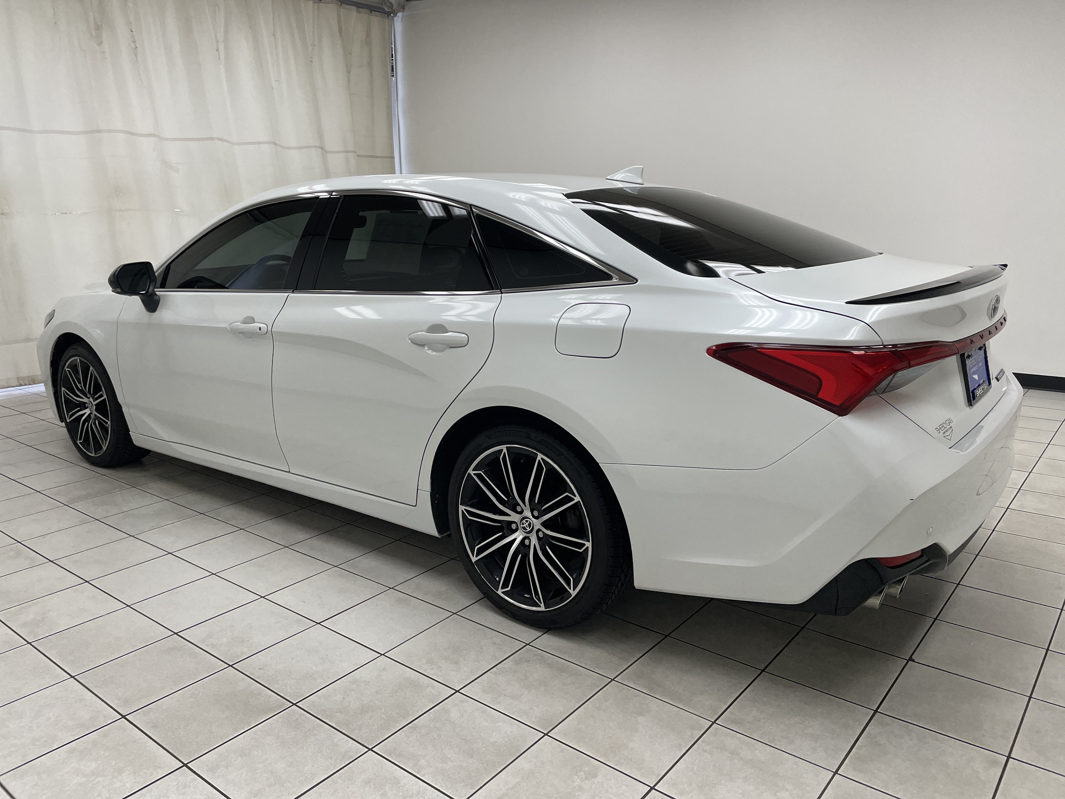 2022 Toyota Avalon Touring