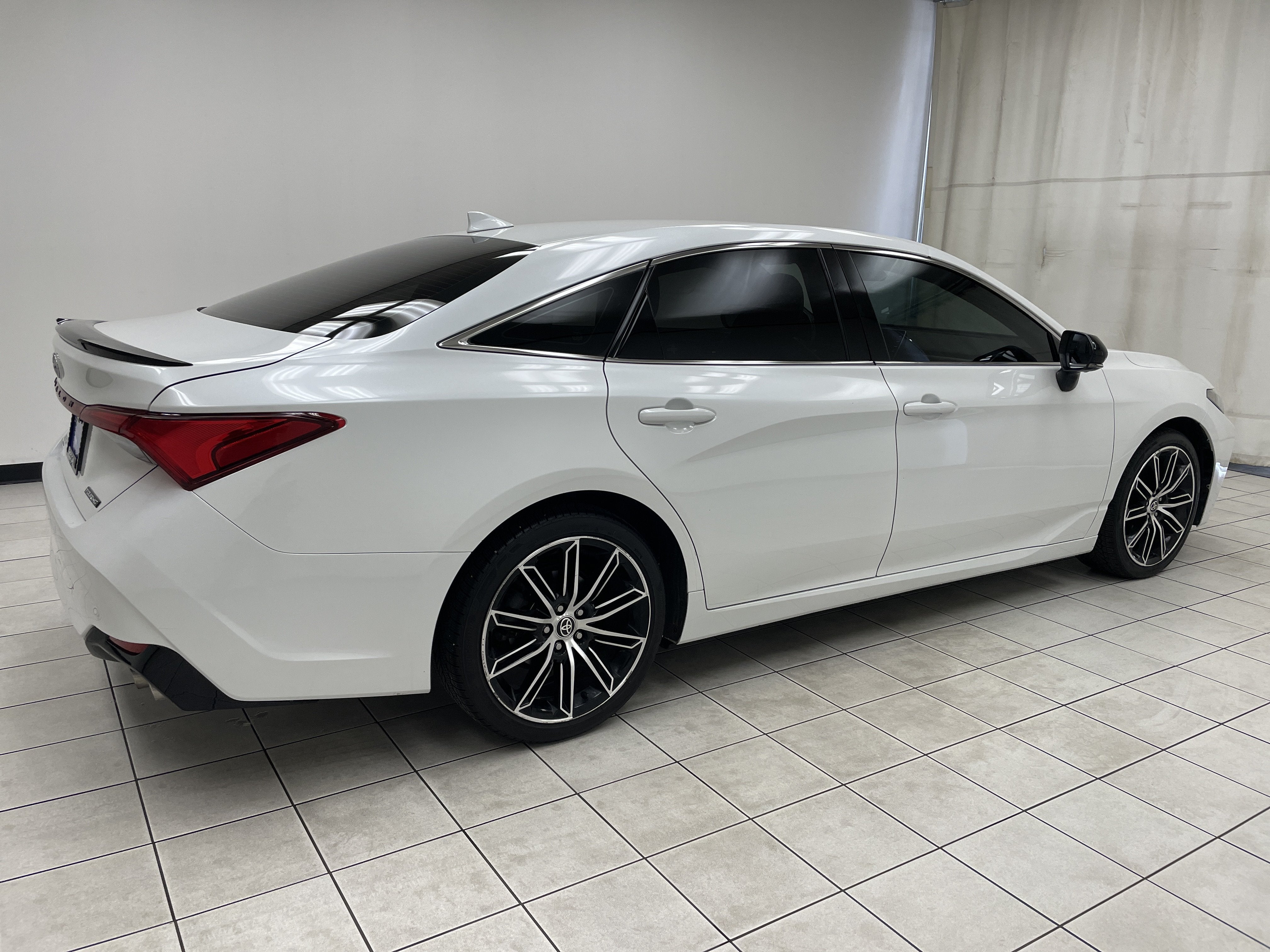 2022 Toyota Avalon Touring