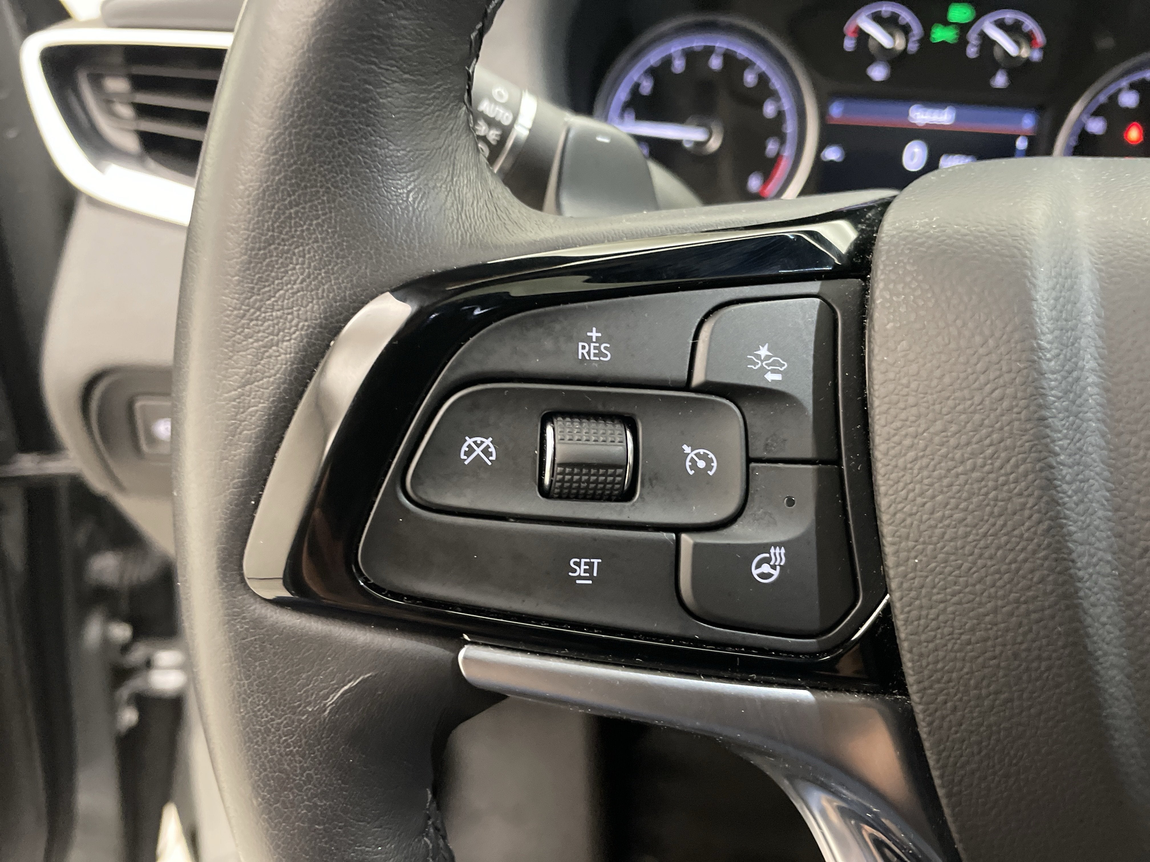 2023 Buick Enclave Essence - Photo 10