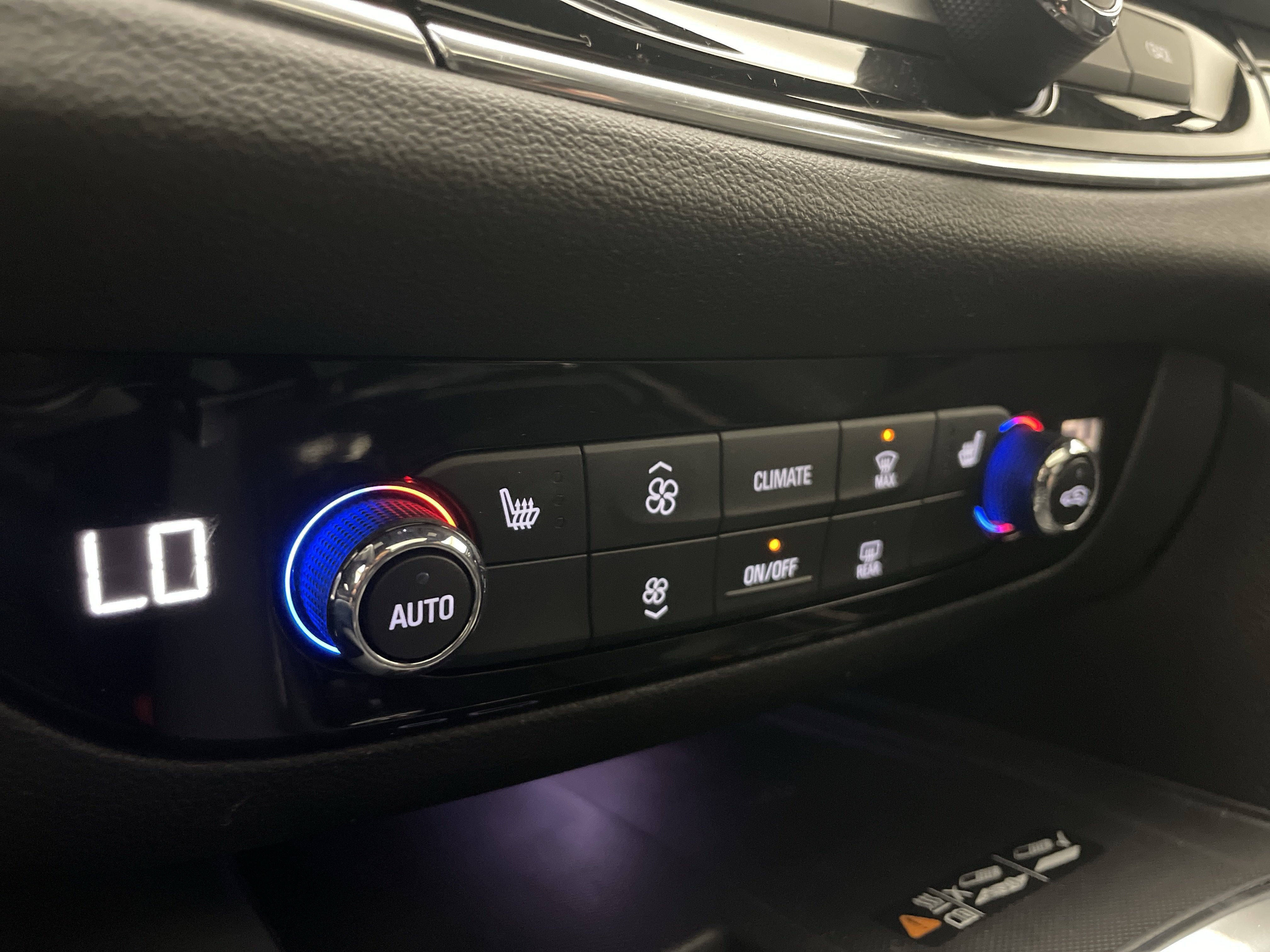 2023 Buick Enclave Essence - Photo 22