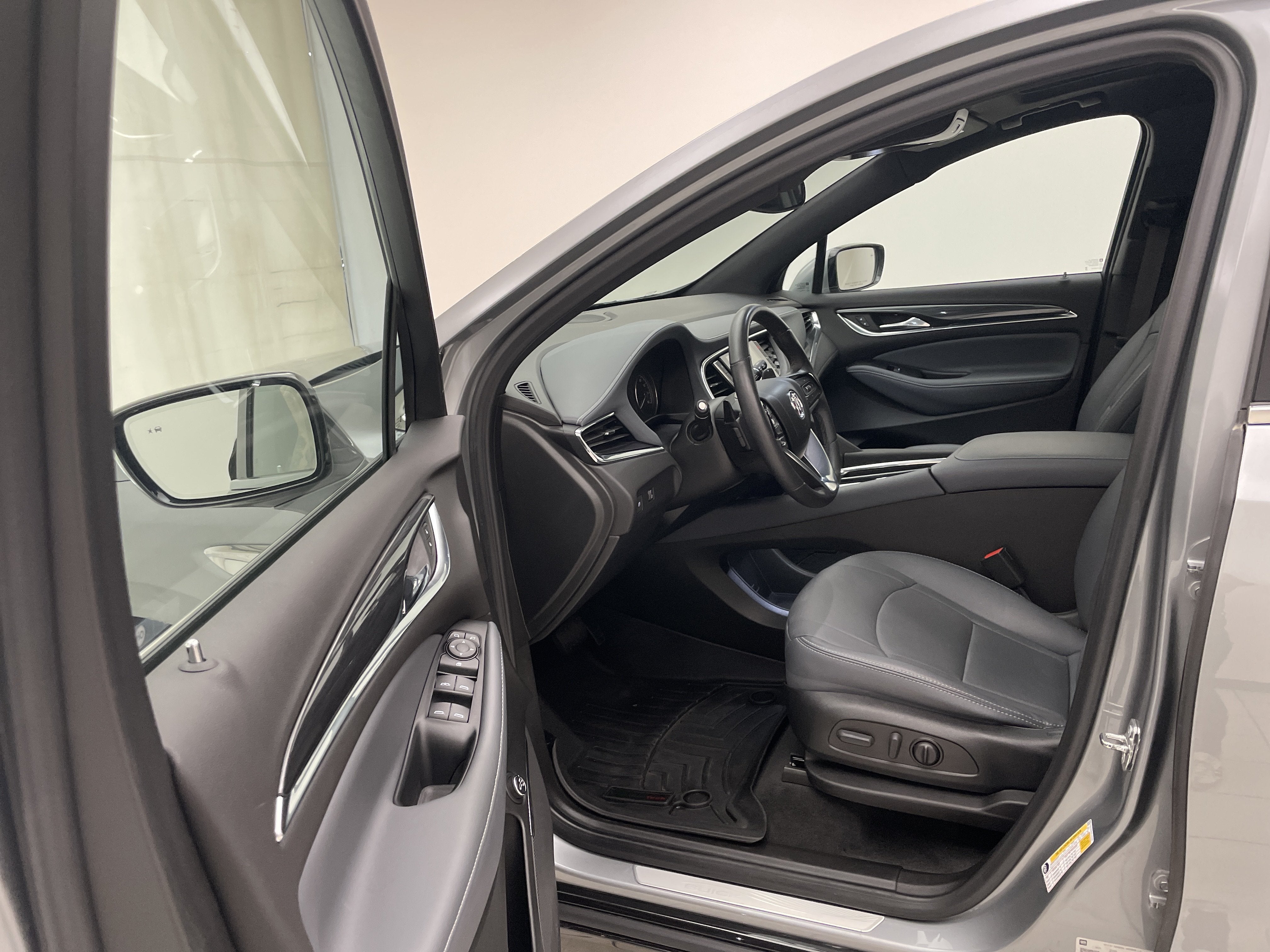 2023 Buick Enclave Essence - Photo 27
