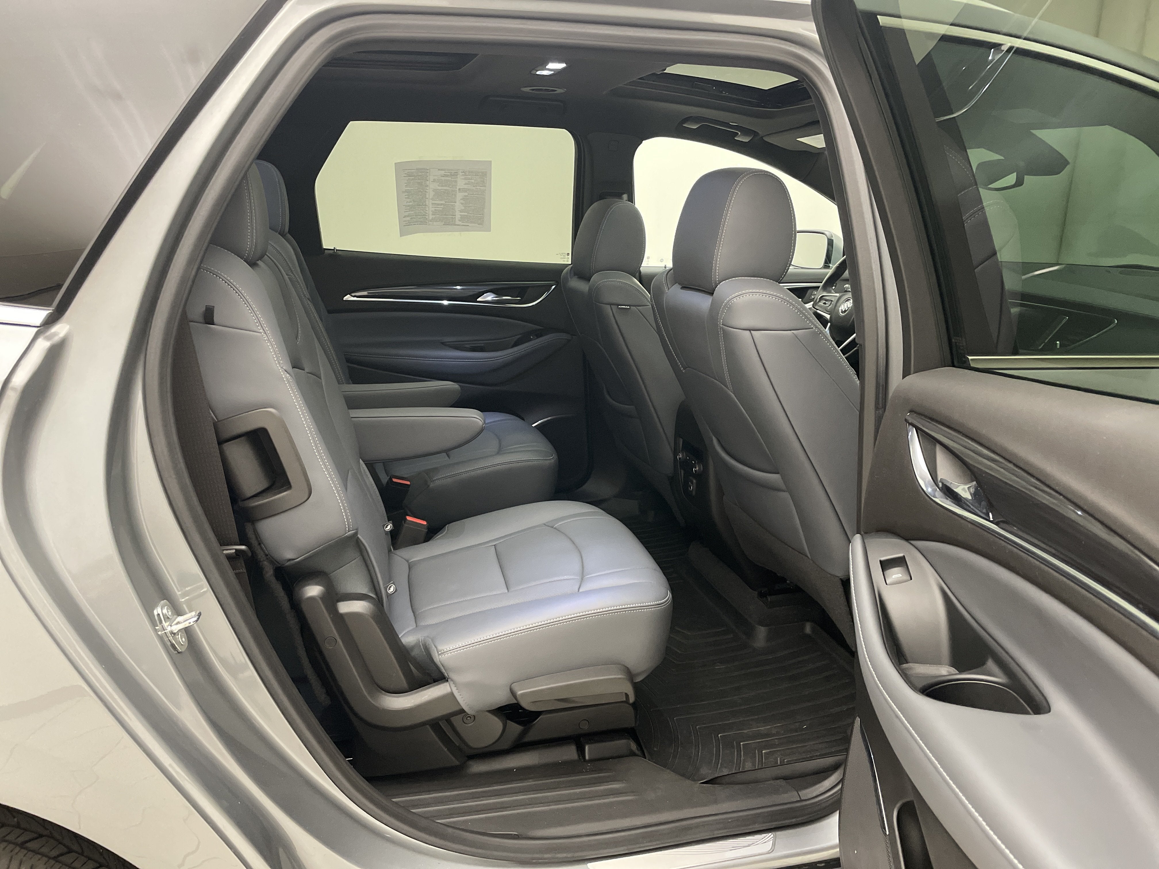 2023 Buick Enclave Essence - Photo 33