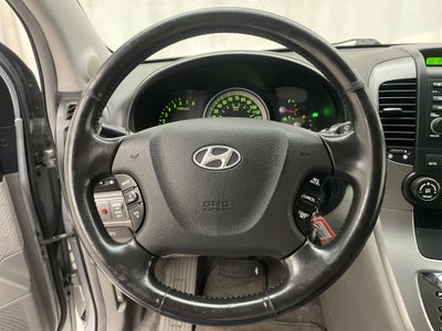 2007 Hyundai Entourage GLS