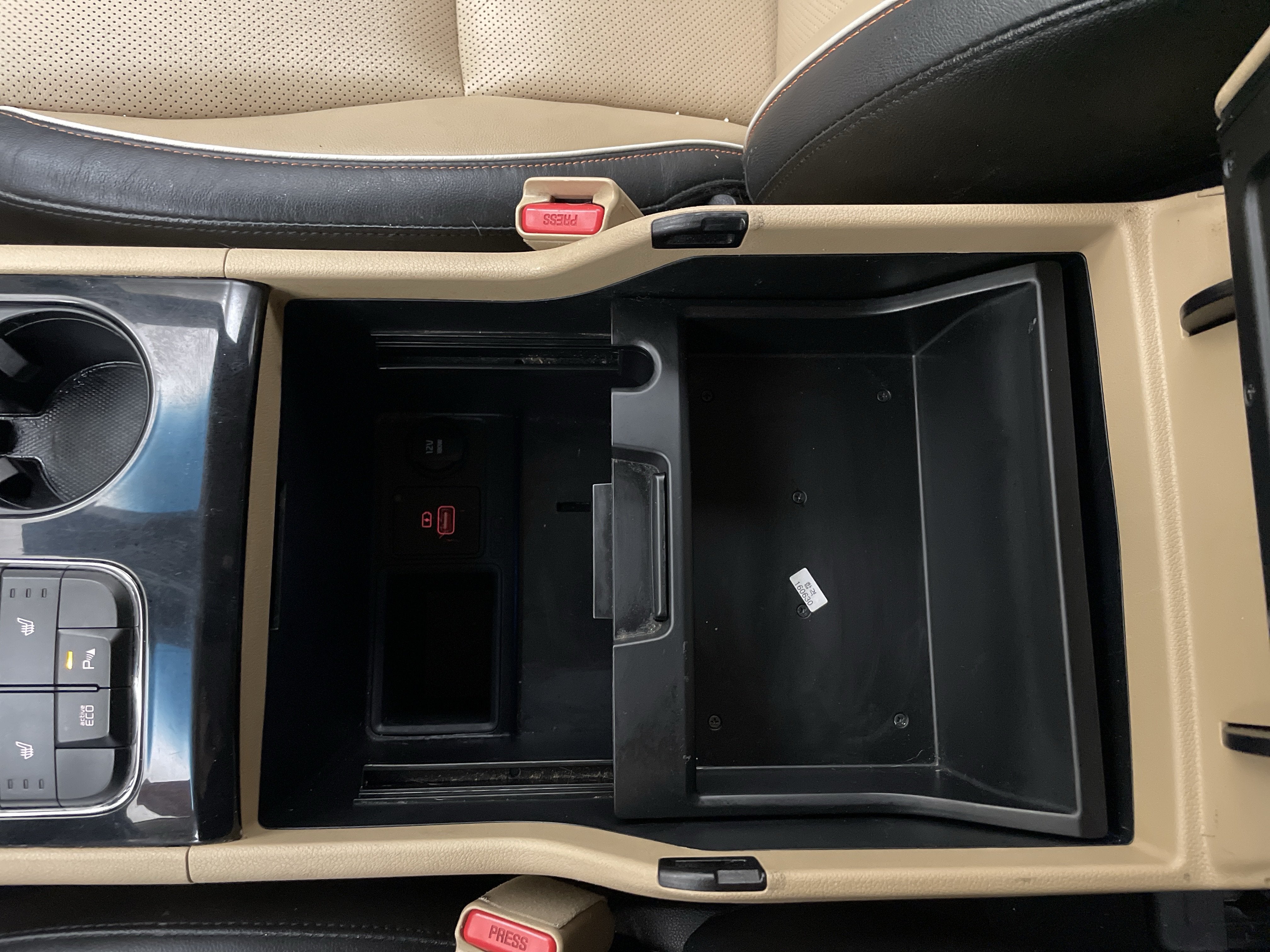 2017 Kia Sedona EX - Photo 22