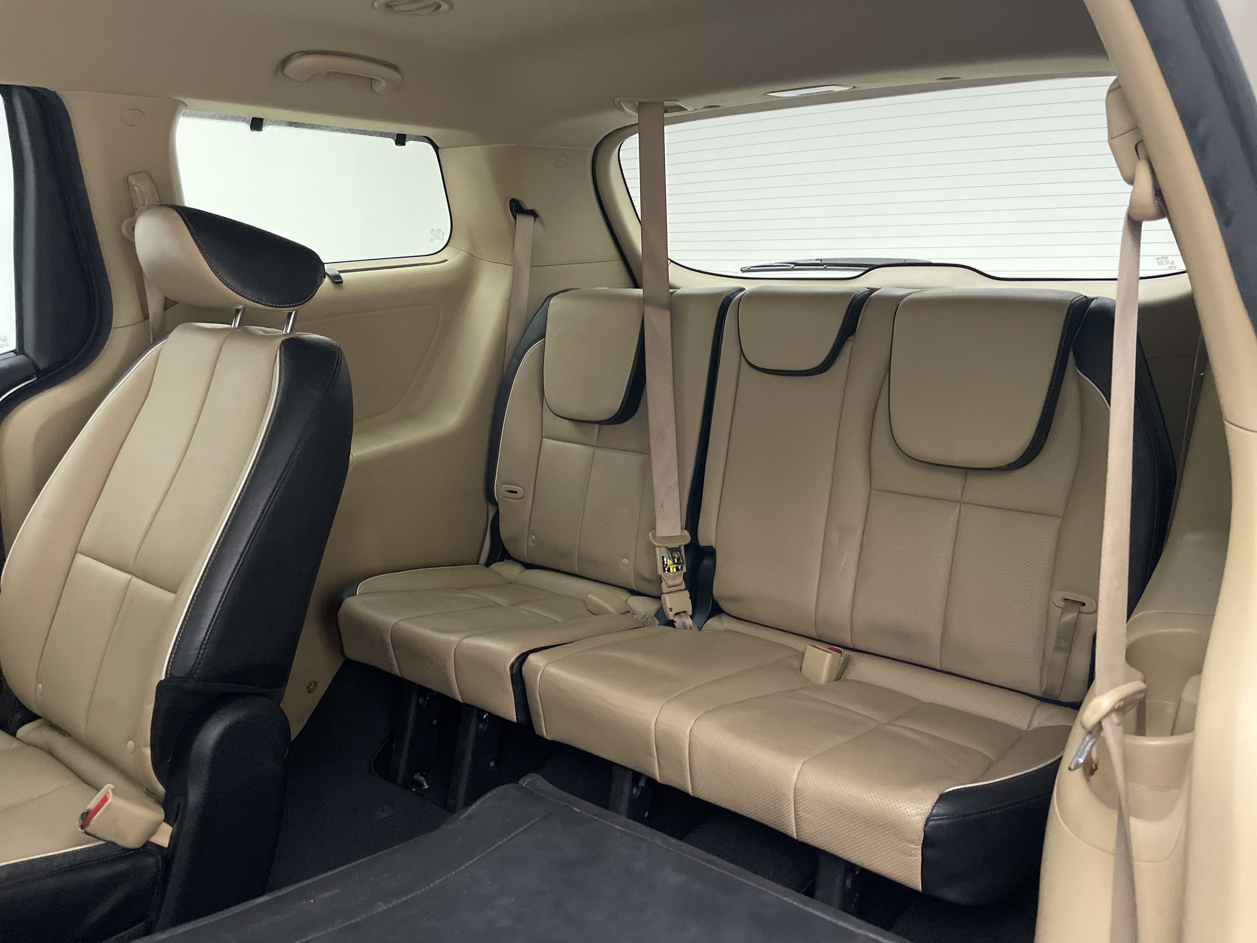2017 Kia Sedona EX - Photo 26