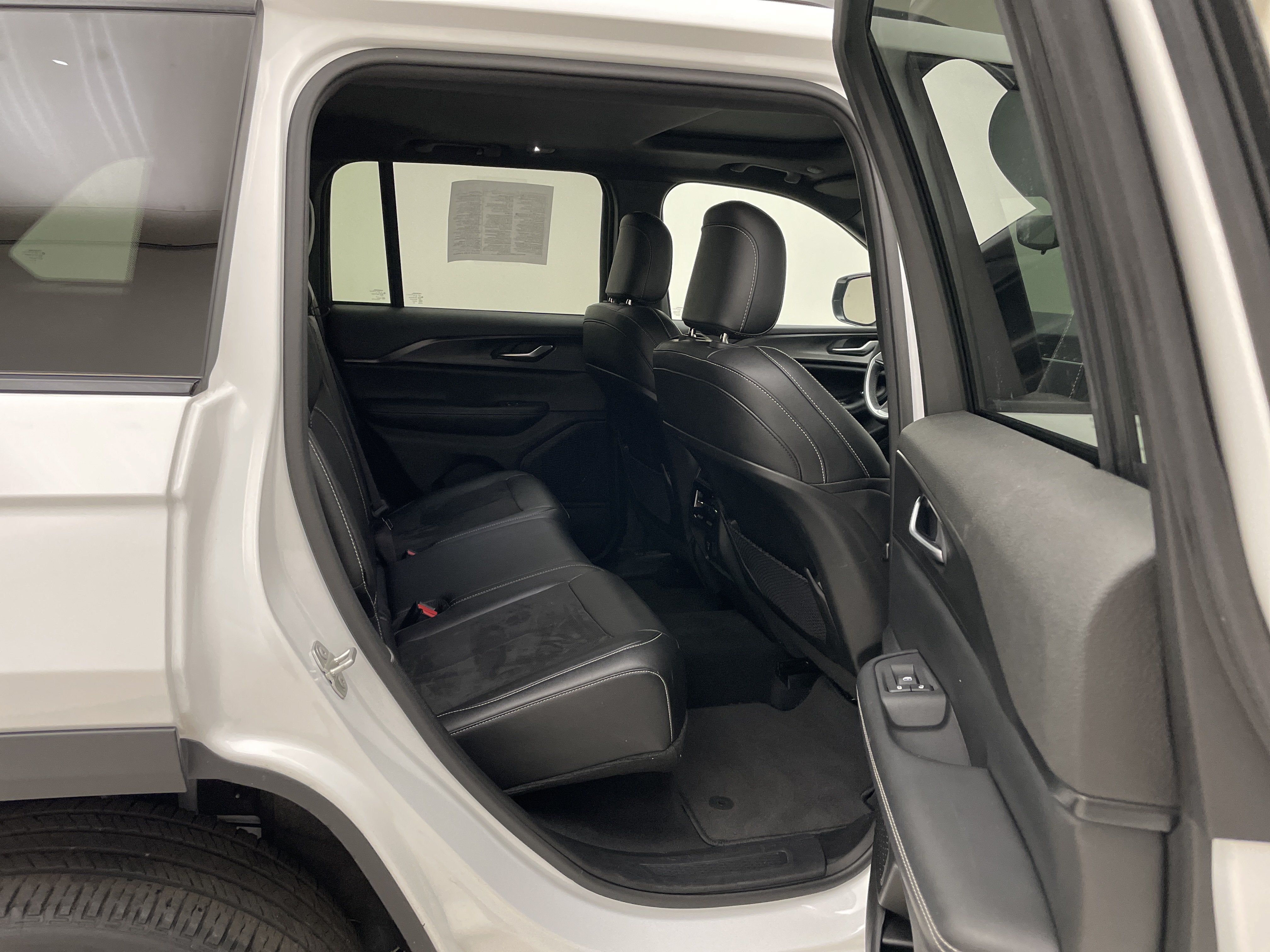 2023 Jeep Grand Cherokee Altitude X 4x4