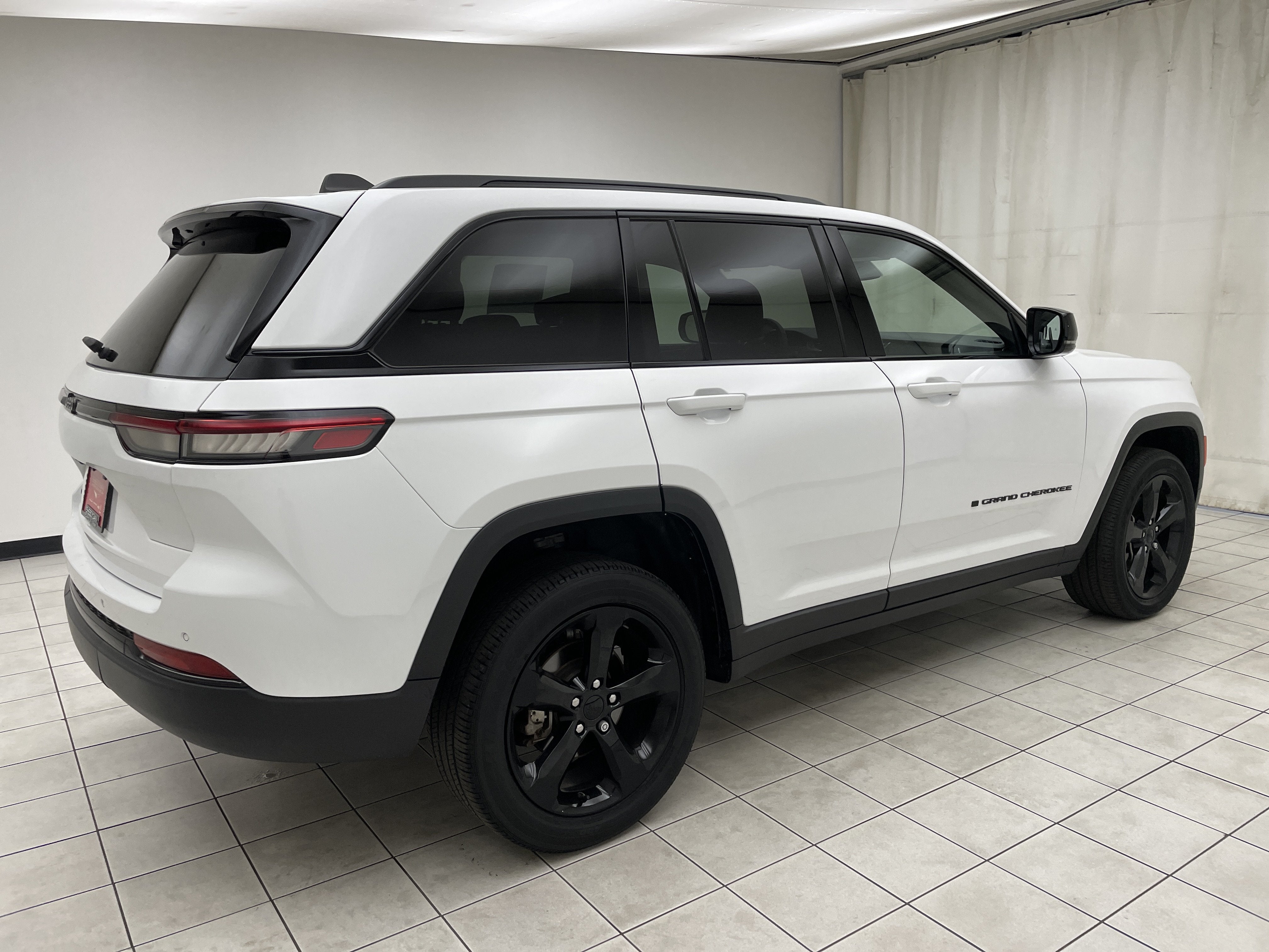2023 Jeep Grand Cherokee Altitude X 4x4