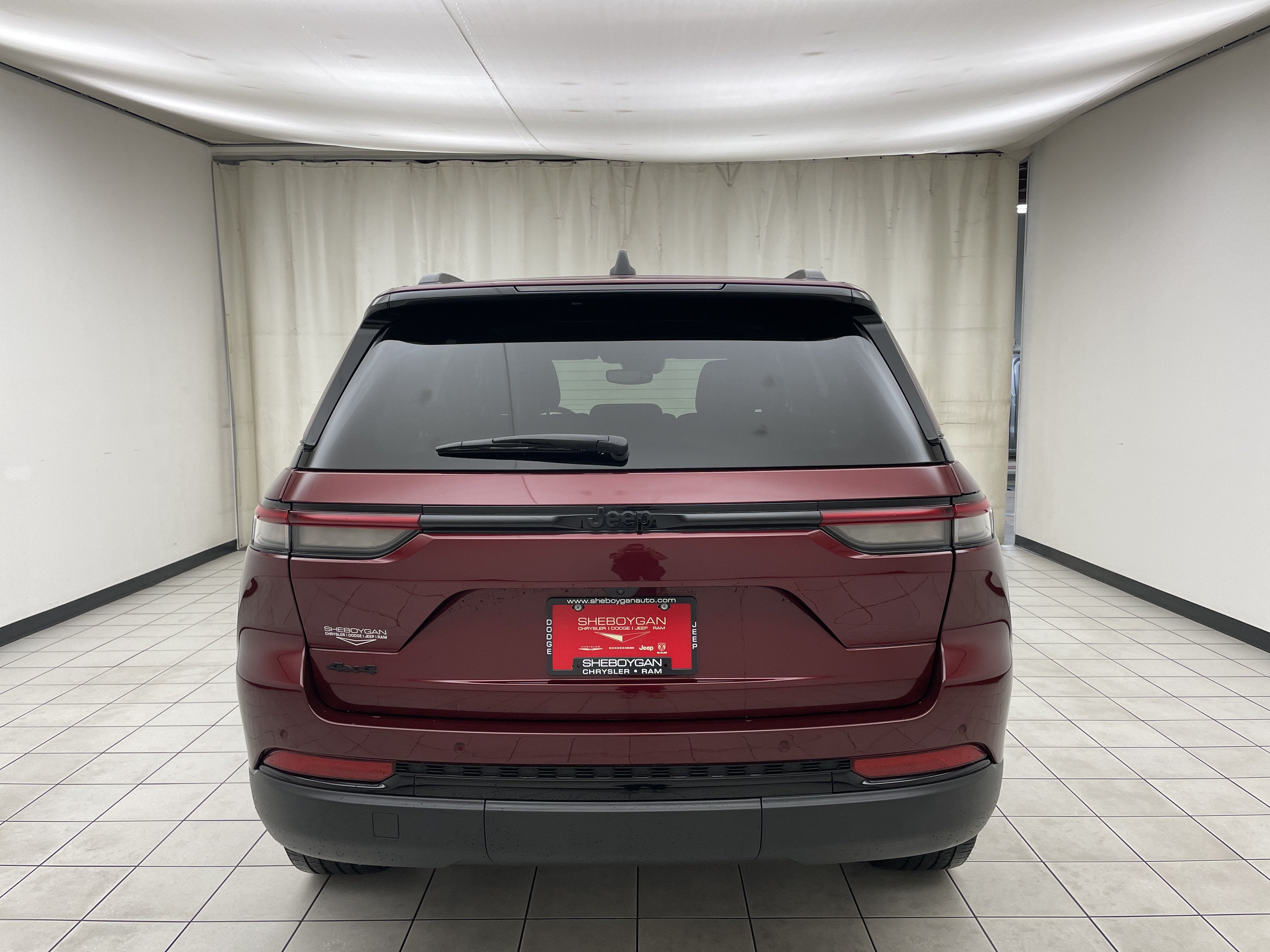 2023 Jeep Grand Cherokee Altitude 4x4
