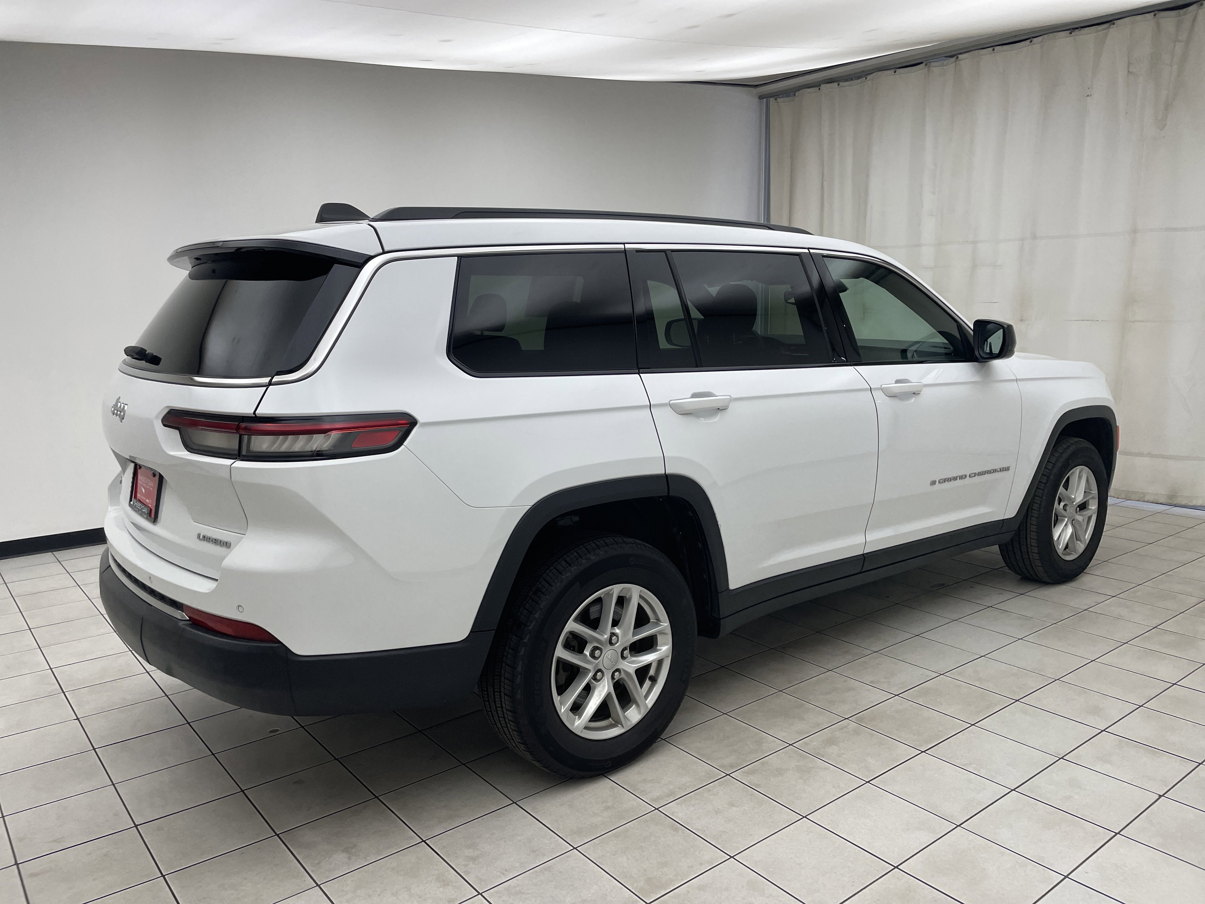 2025 Jeep Grand Cherokee L Laredo 4x4