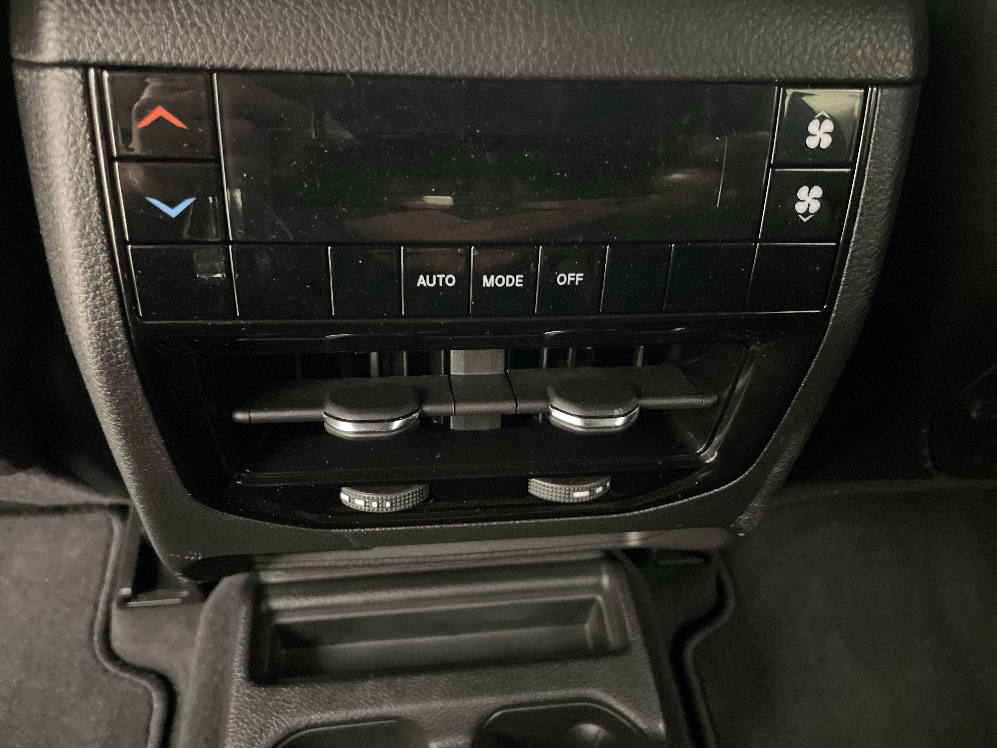 2024 Jeep Grand Cherokee L Altitude X 4x4