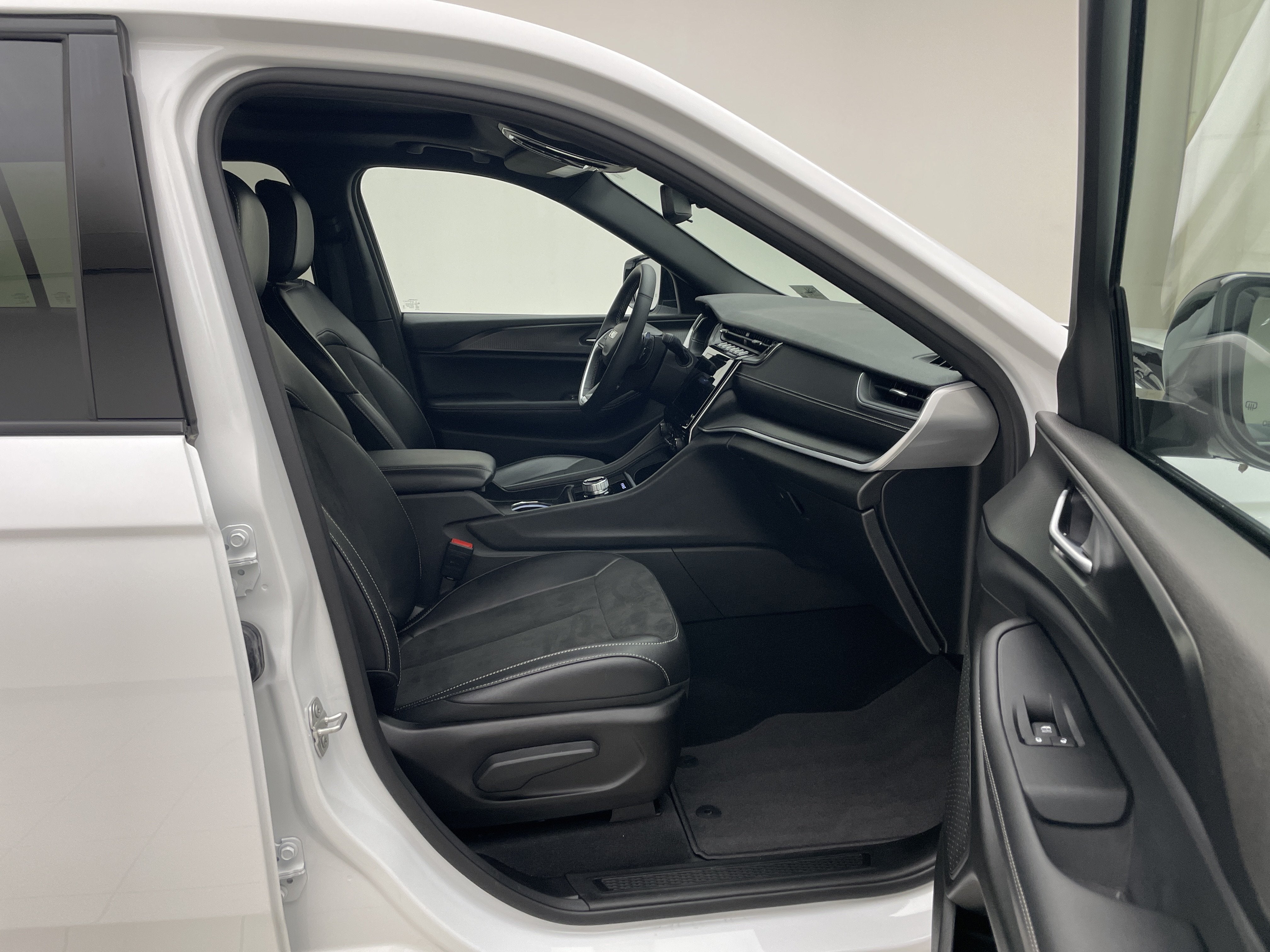 2024 Jeep Grand Cherokee L Altitude X 4x4