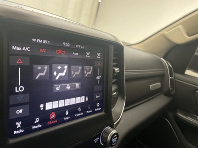 2019 RAM 1500 Laramie Crew Cab 4x4 5'7' Box