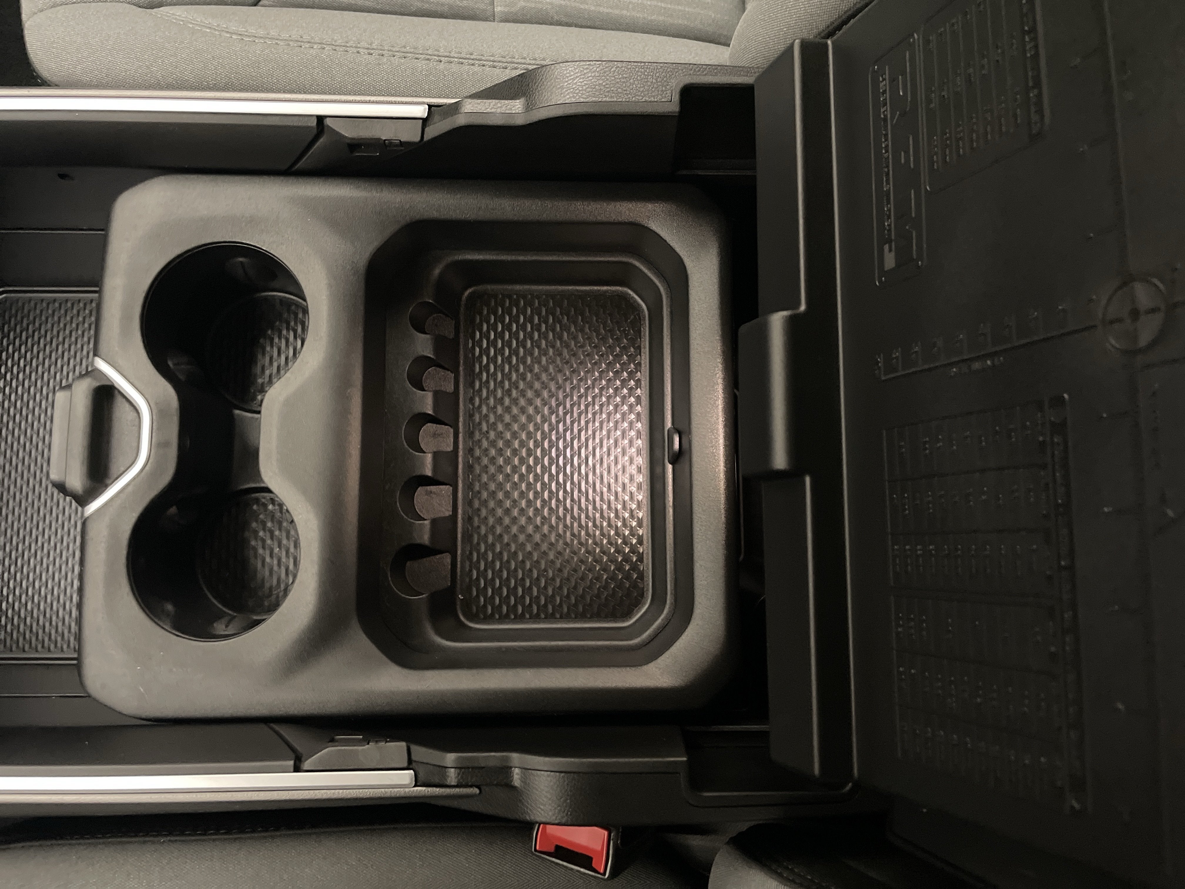 2020 RAM 1500 Big Horn Quad Cab 4x4 6'4' Box