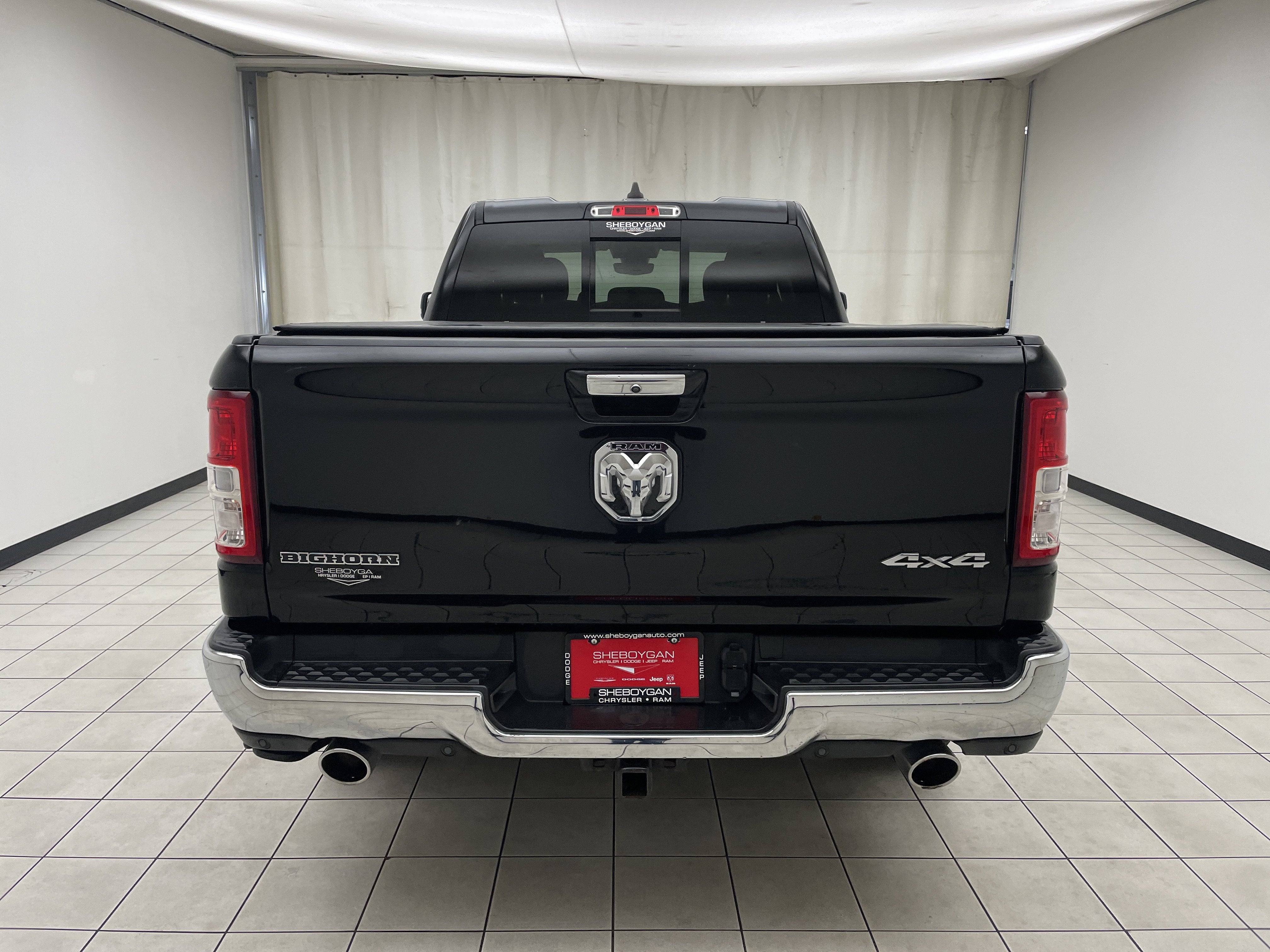 2020 RAM 1500 Big Horn Quad Cab 4x4 6'4' Box