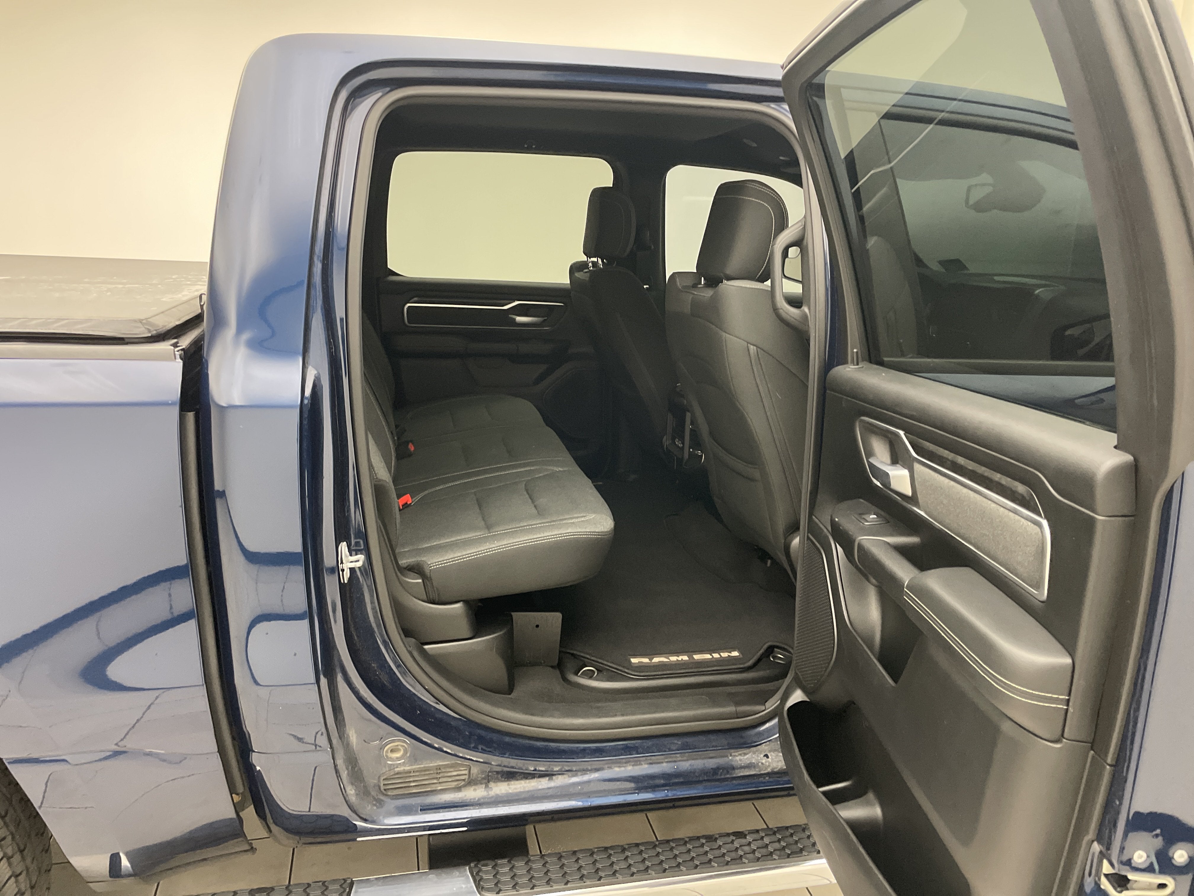 2019 RAM 1500 Big Horn/Lone Star Crew Cab 4x4 5'7' Box
