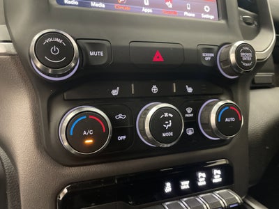 2020 RAM 1500 Big Horn Crew Cab 4x4 5'7' Box