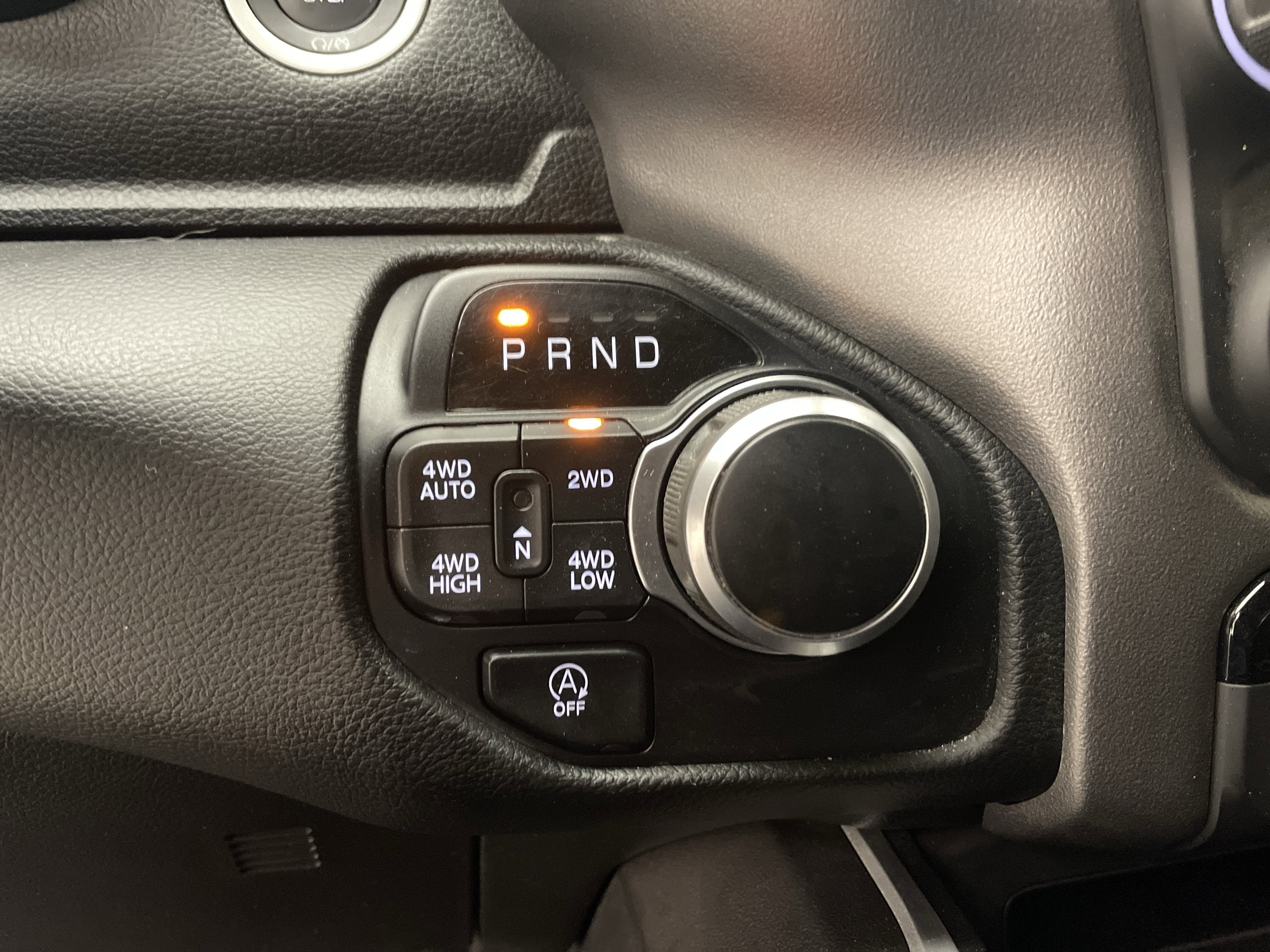 2020 RAM 1500 Big Horn Crew Cab 4x4 5'7' Box