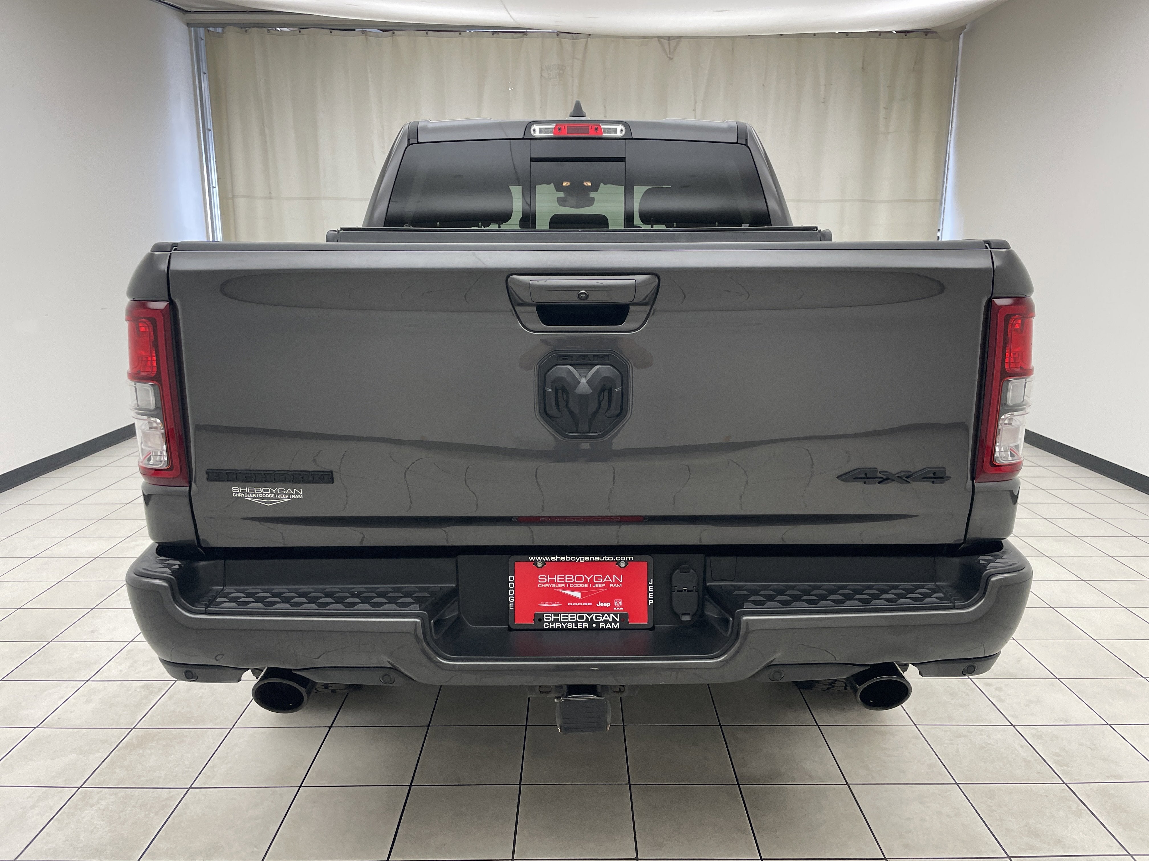 2020 RAM 1500 Big Horn Crew Cab 4x4 5'7' Box
