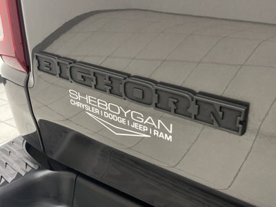 2020 RAM 1500 Big Horn Crew Cab 4x4 5'7' Box
