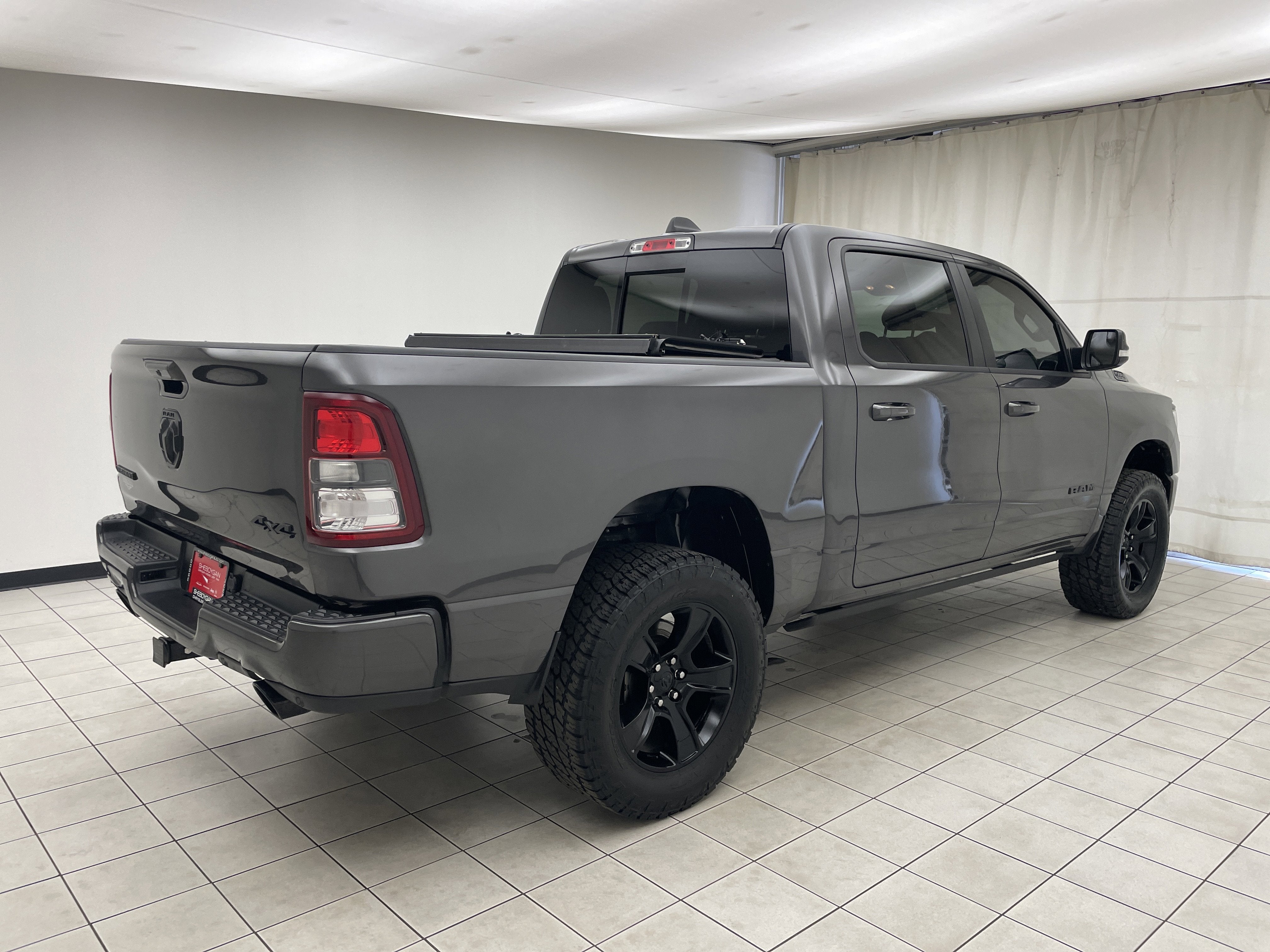 2020 RAM 1500 Big Horn Crew Cab 4x4 5'7' Box