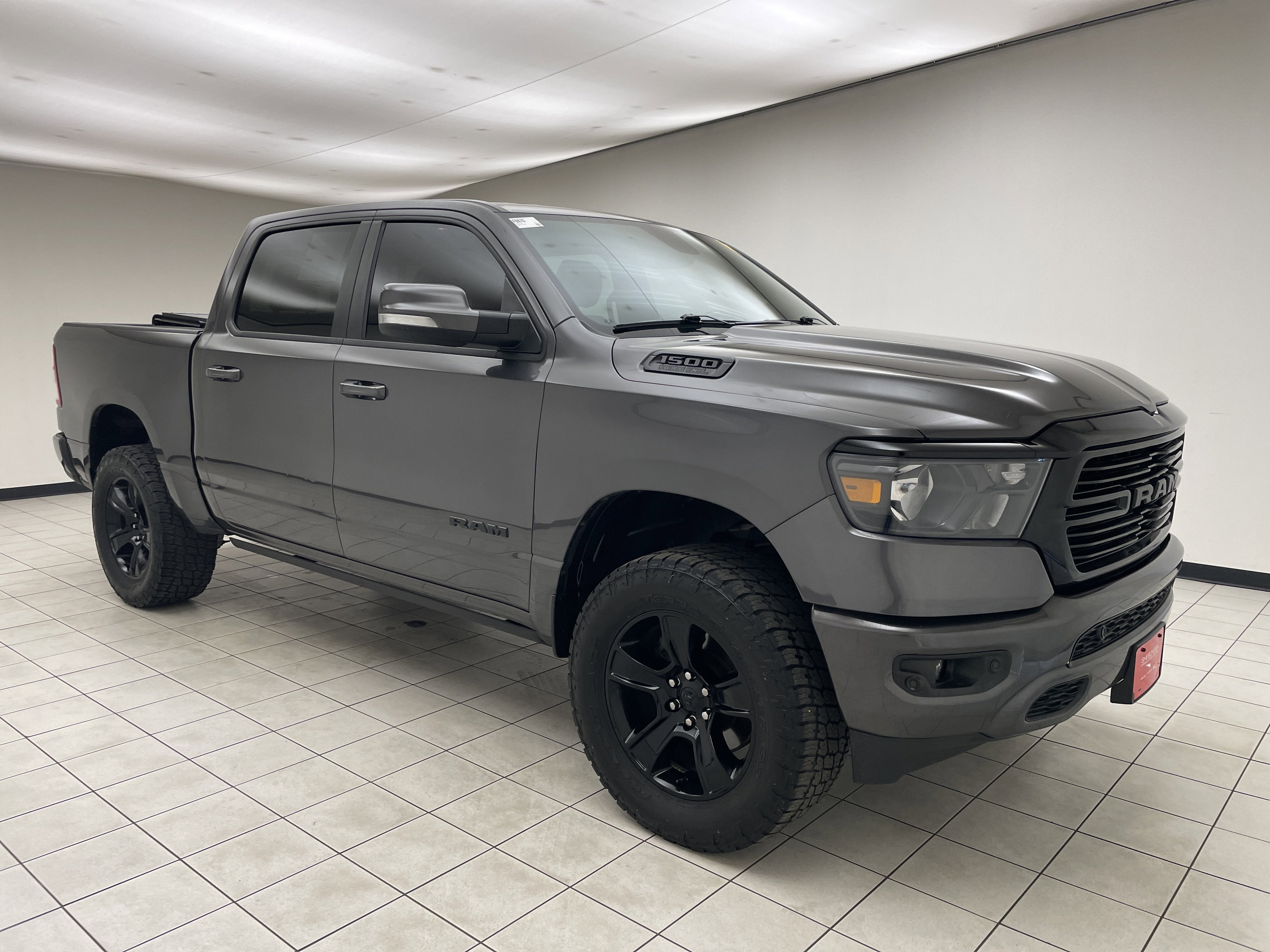 2020 RAM 1500 Big Horn Crew Cab 4x4 5'7' Box