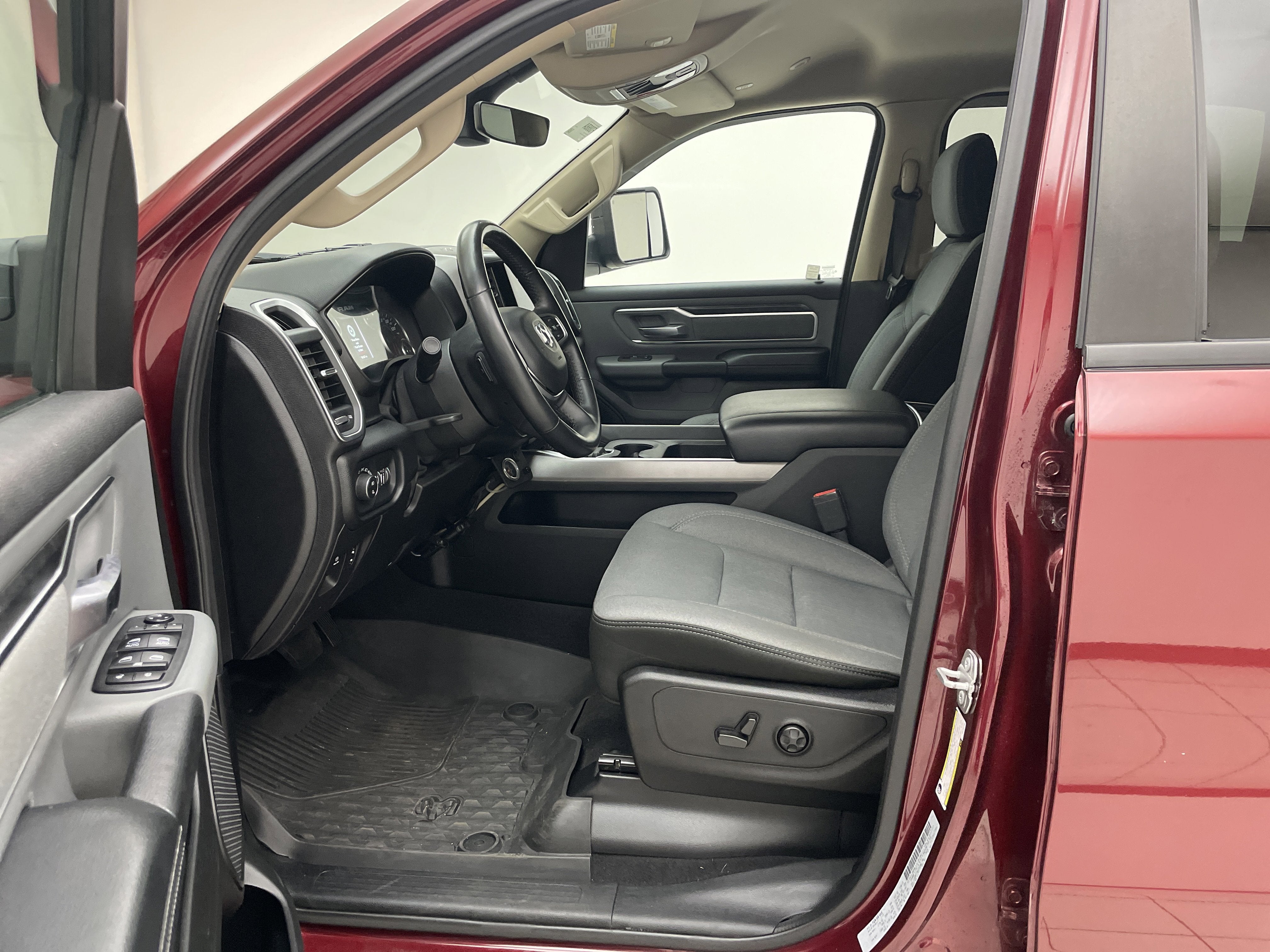 2019 RAM 1500 Big Horn/Lone Star Crew Cab 4x4 5'7' Box