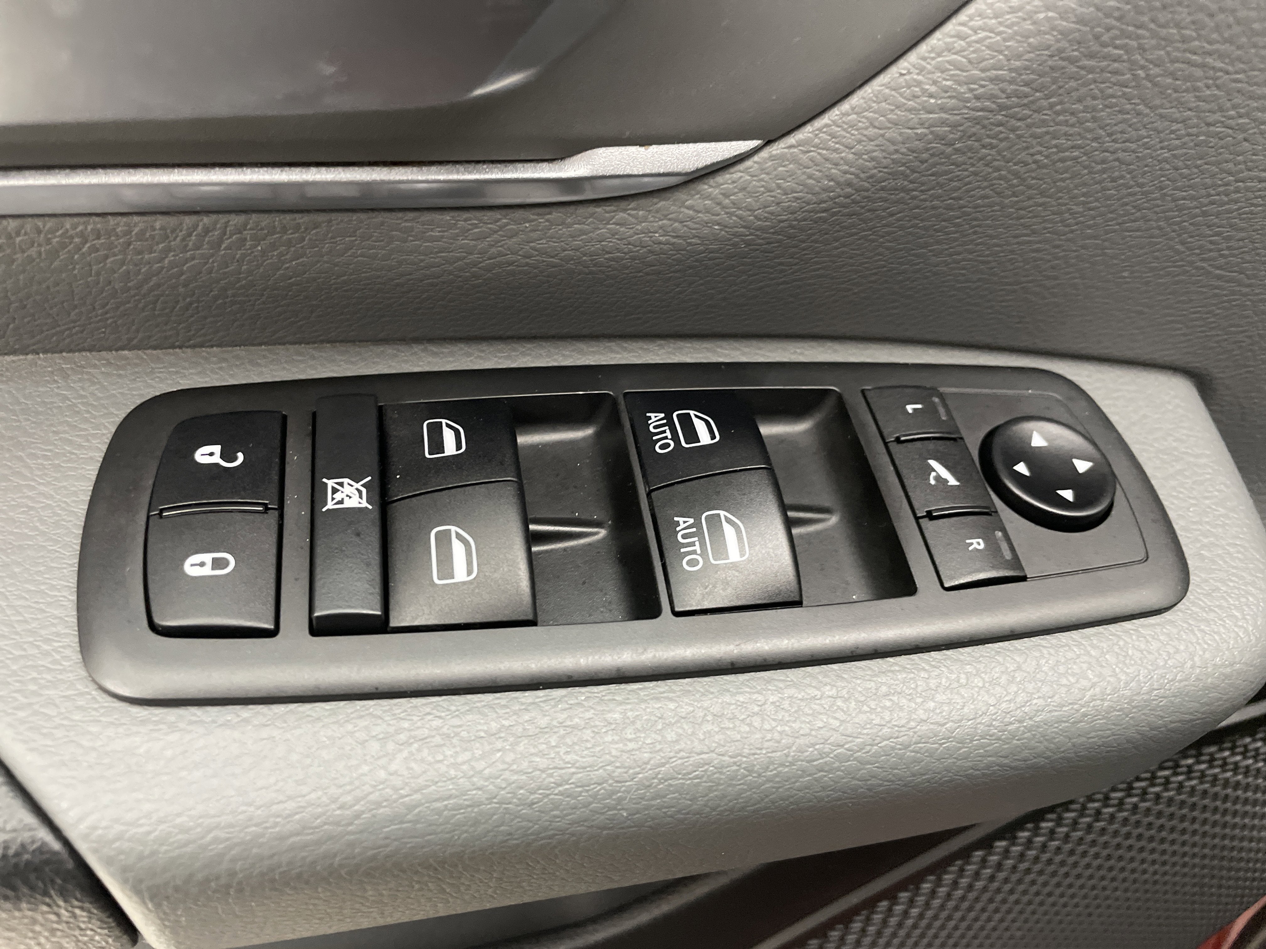 2019 RAM 1500 Big Horn/Lone Star Crew Cab 4x4 5'7' Box
