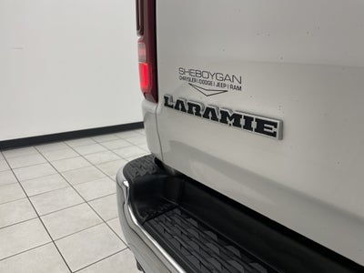 2021 RAM 1500 Laramie Crew Cab 4x4 5'7' Box